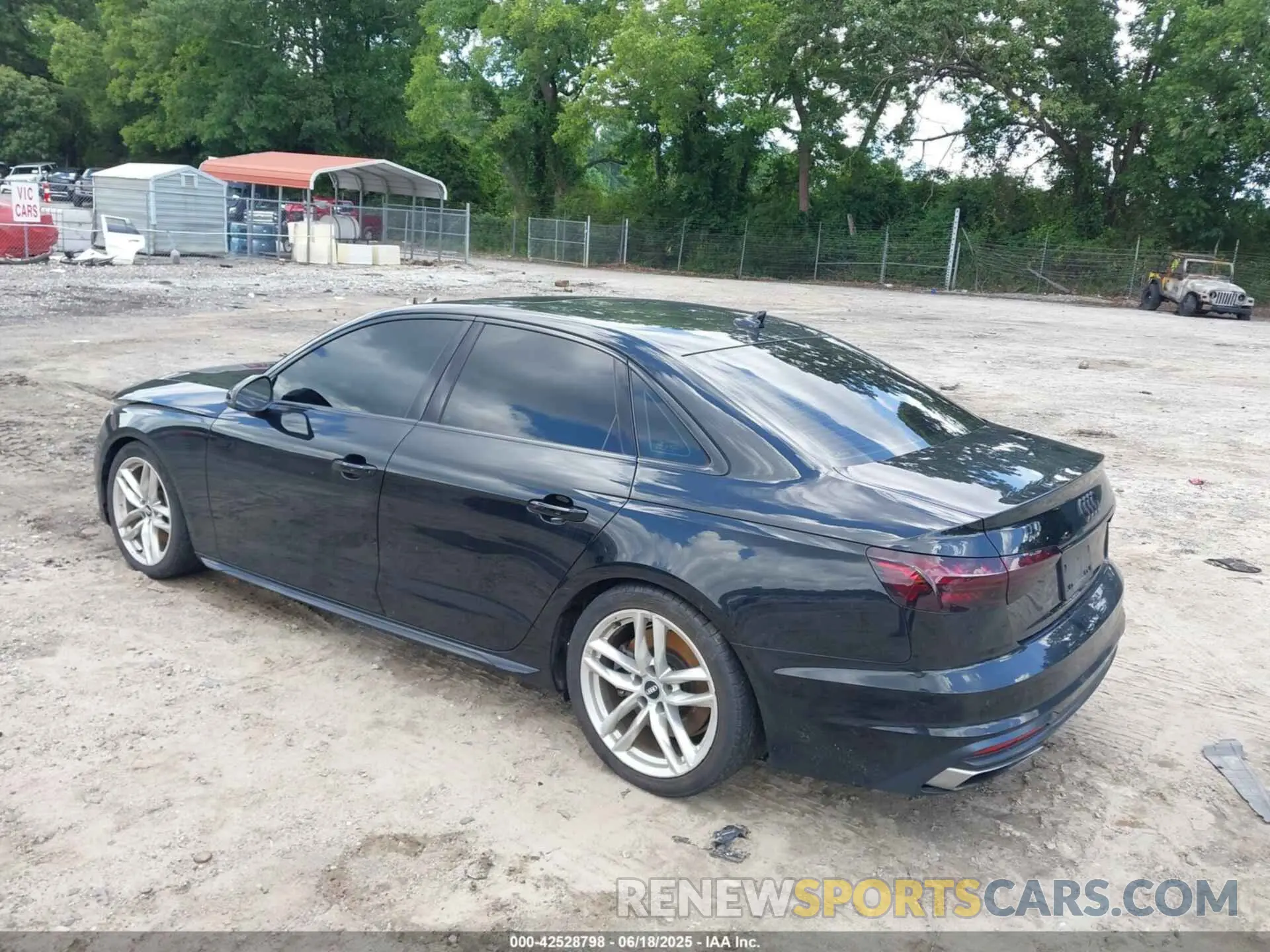 3 fotografías del automóvil dañado WAUDNAF40LA039959 AUDI A4 2020