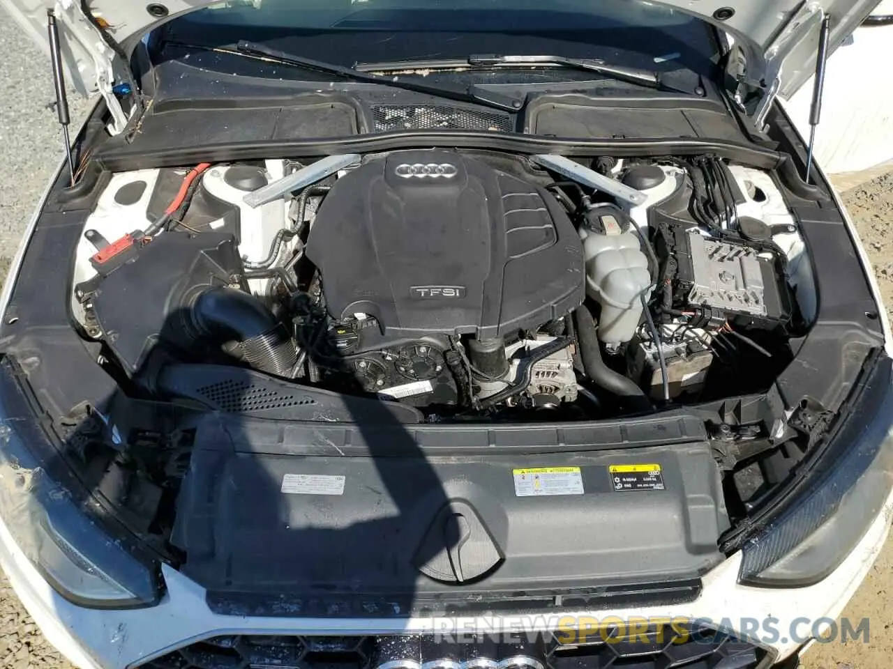 12 fotografías del automóvil dañado WAUDNAF41LN008082 AUDI A4 2020