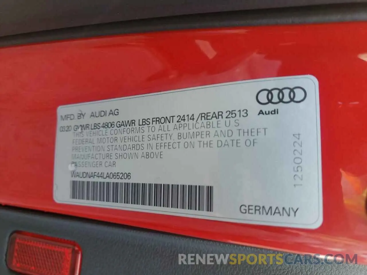 10 fotografías del automóvil dañado WAUDNAF44LA065206 AUDI A4 2020