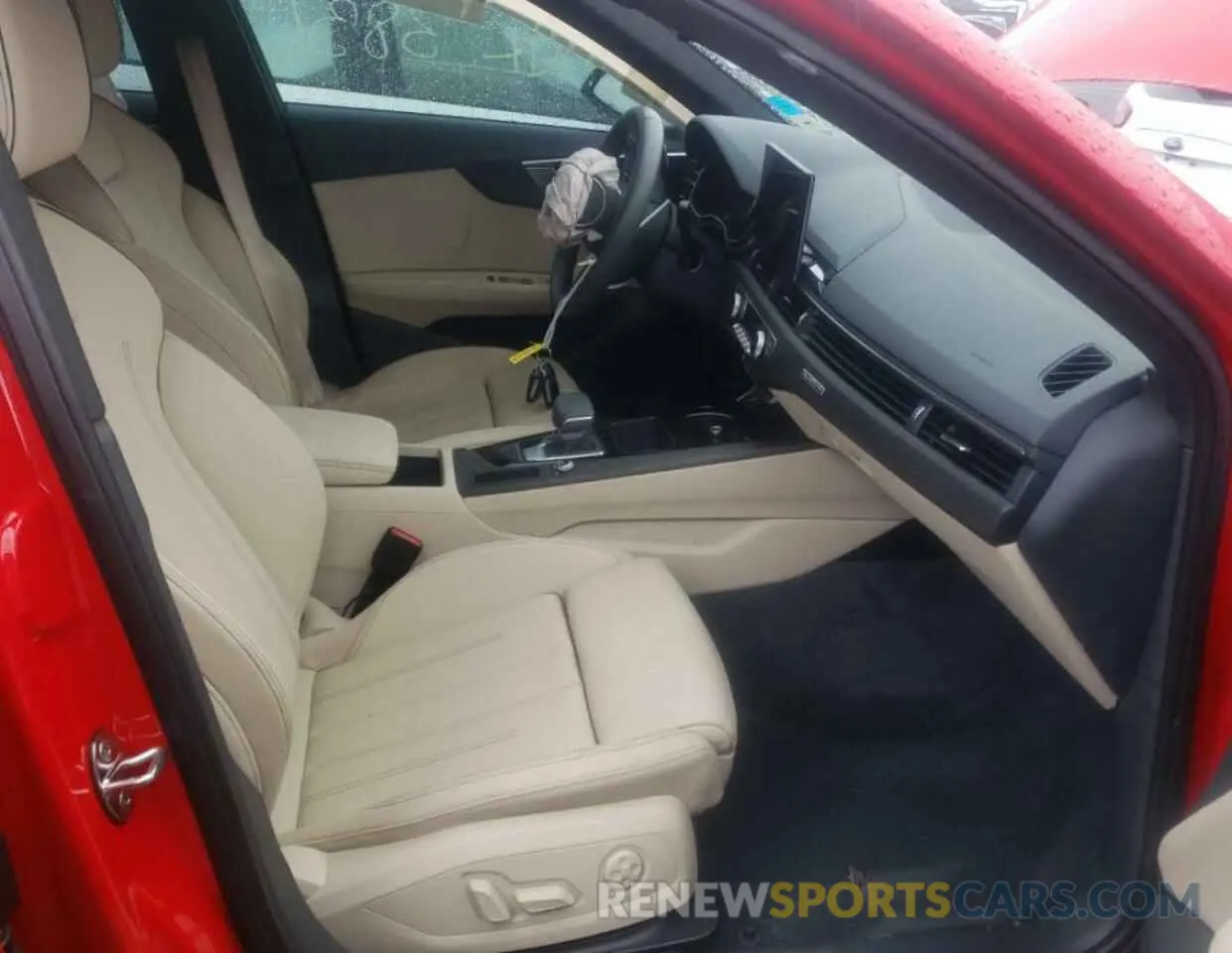 5 fotografías del automóvil dañado WAUDNAF44LA065206 AUDI A4 2020