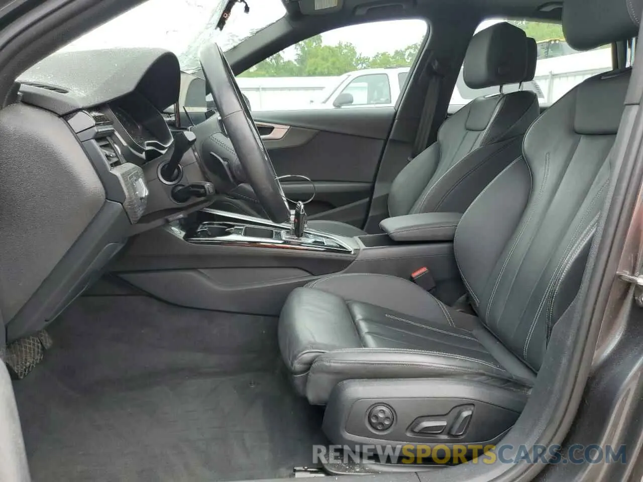 7 fotografías del automóvil dañado WAUDNAF47LA058444 AUDI A4 2020