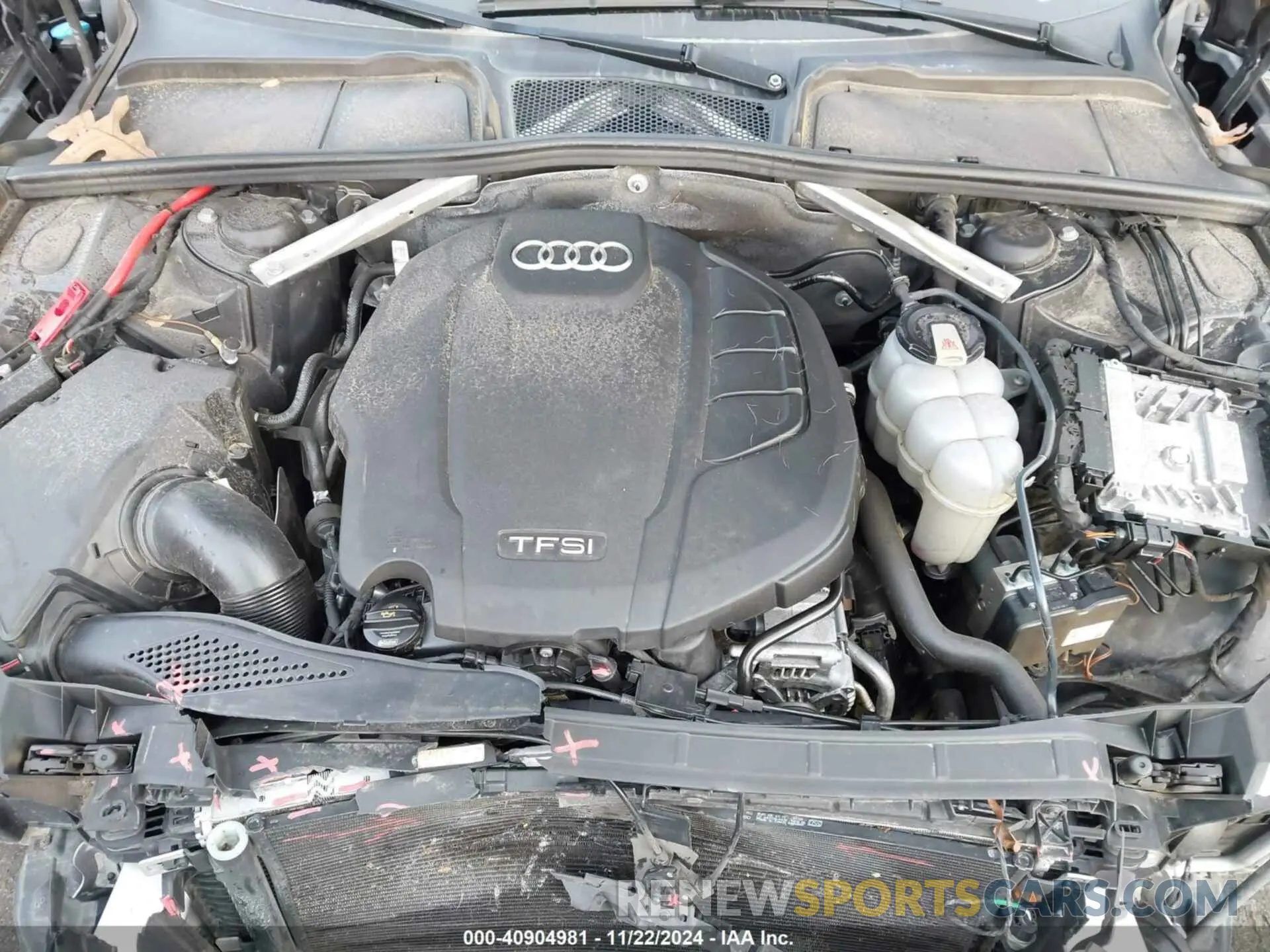 10 fotografías del automóvil dañado WAUENAF40LA061996 AUDI A4 2020
