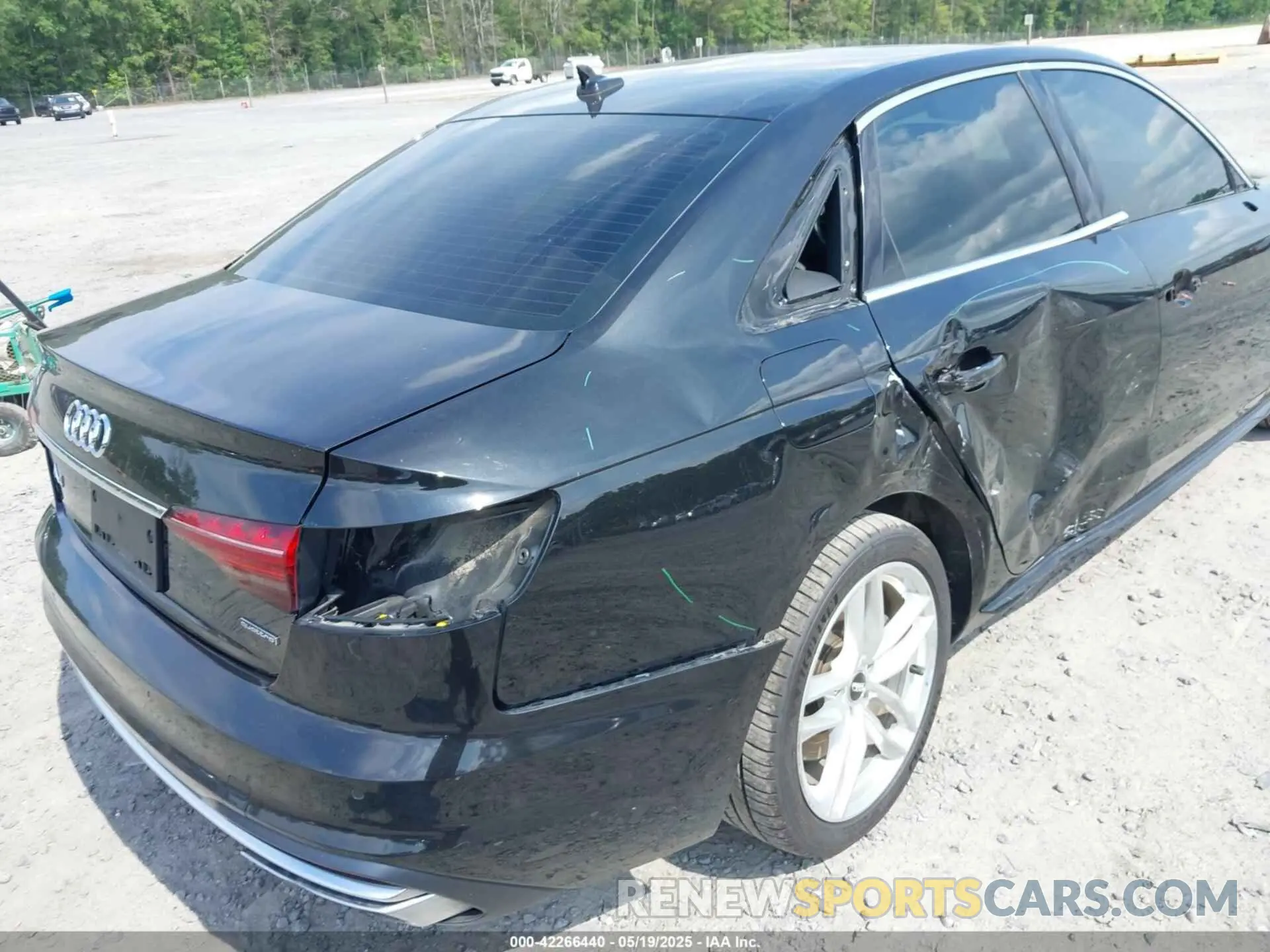 12 fotografías del automóvil dañado WAUENAF40LA062033 AUDI A4 2020