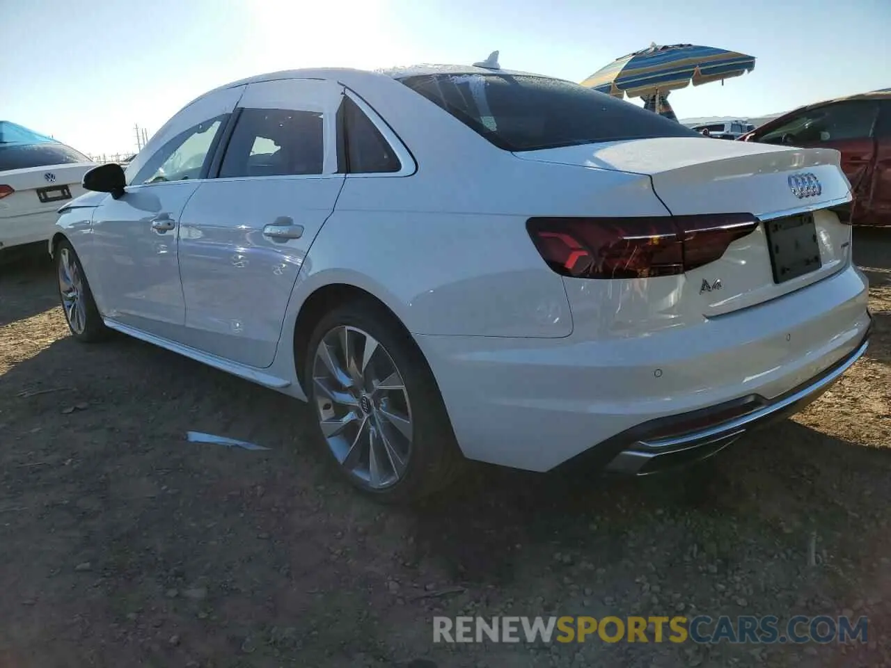 3 fotografías del automóvil dañado WAUENAF41LN006885 AUDI A4 2020