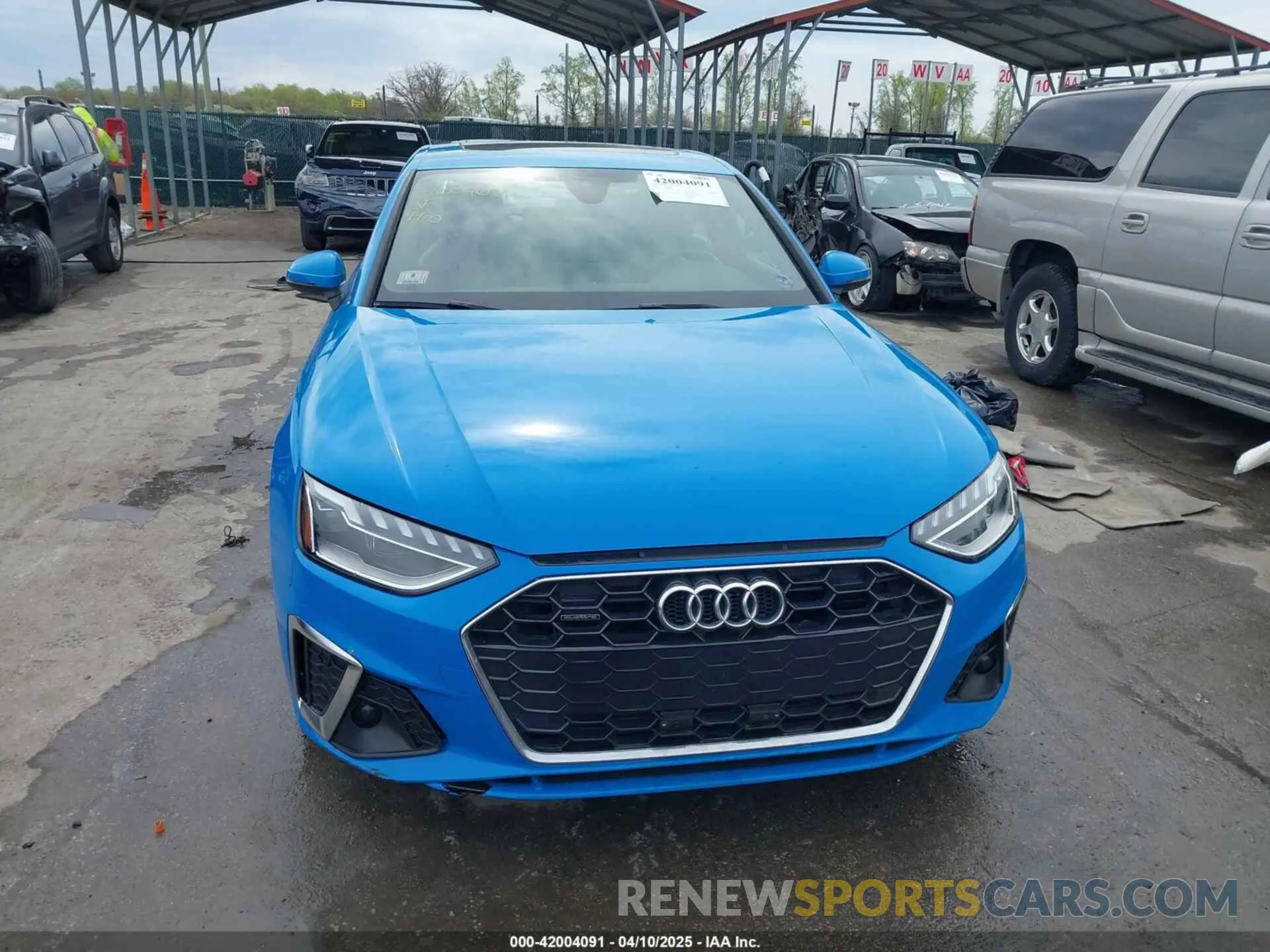 12 fotografías del automóvil dañado WAUENAF44LN008386 AUDI A4 2020