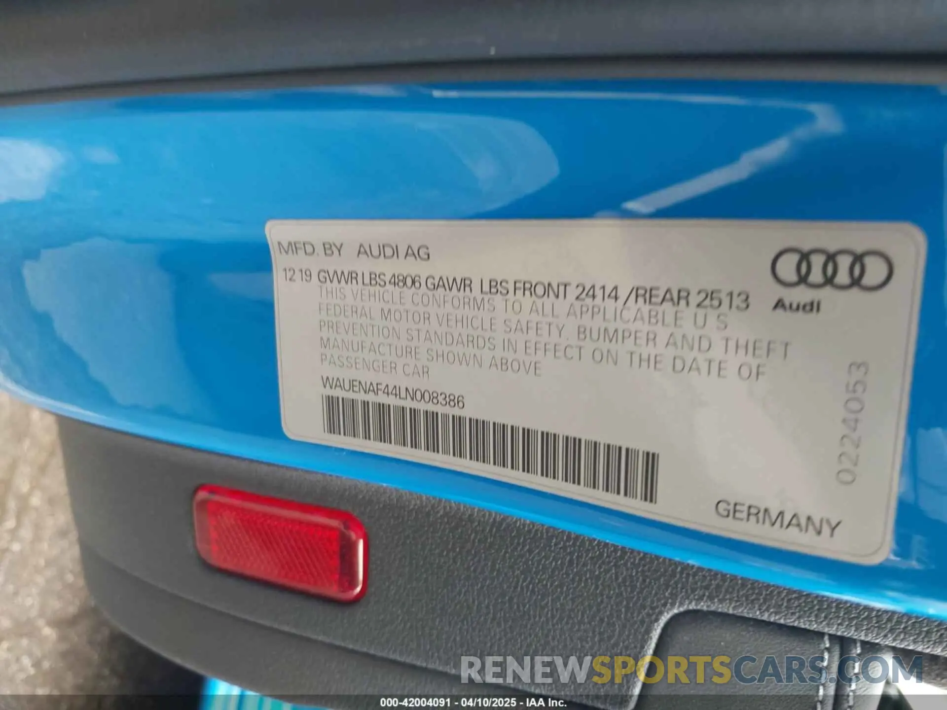9 fotografías del automóvil dañado WAUENAF44LN008386 AUDI A4 2020