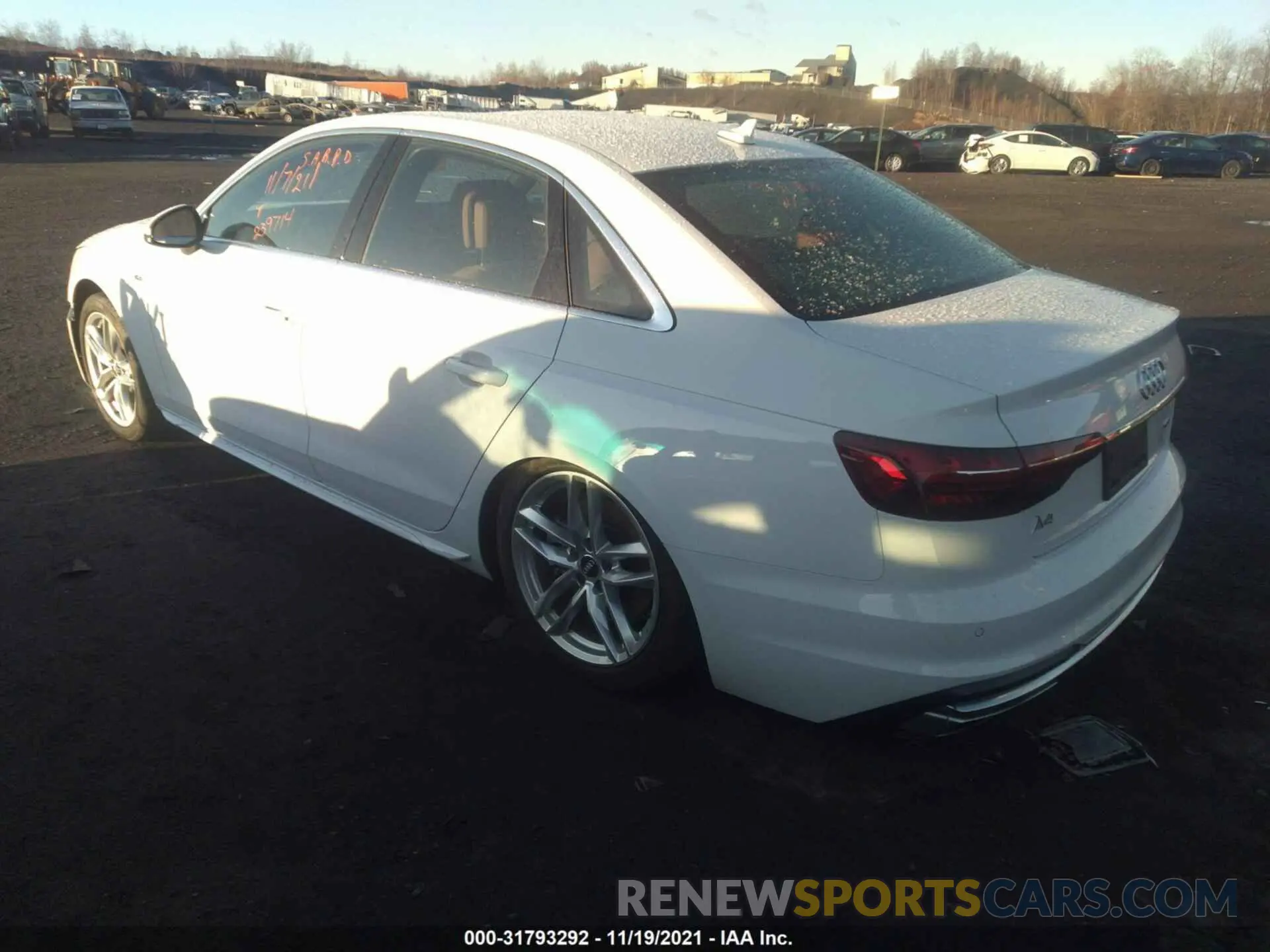 3 fotografías del automóvil dañado WAUENAF48LA055539 AUDI A4 2020