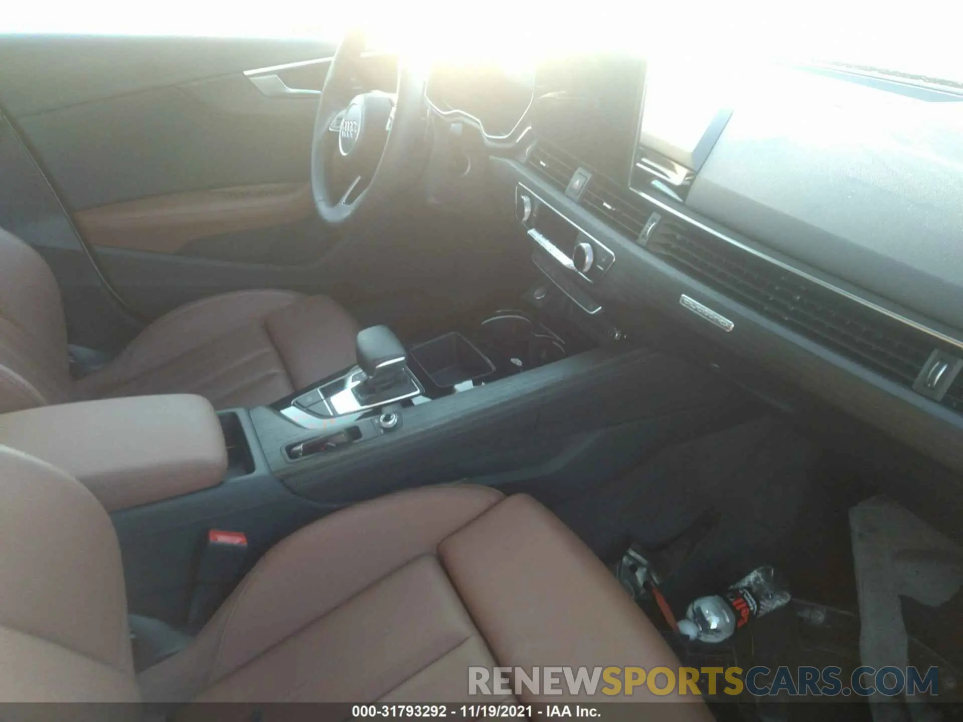 5 fotografías del automóvil dañado WAUENAF48LA055539 AUDI A4 2020