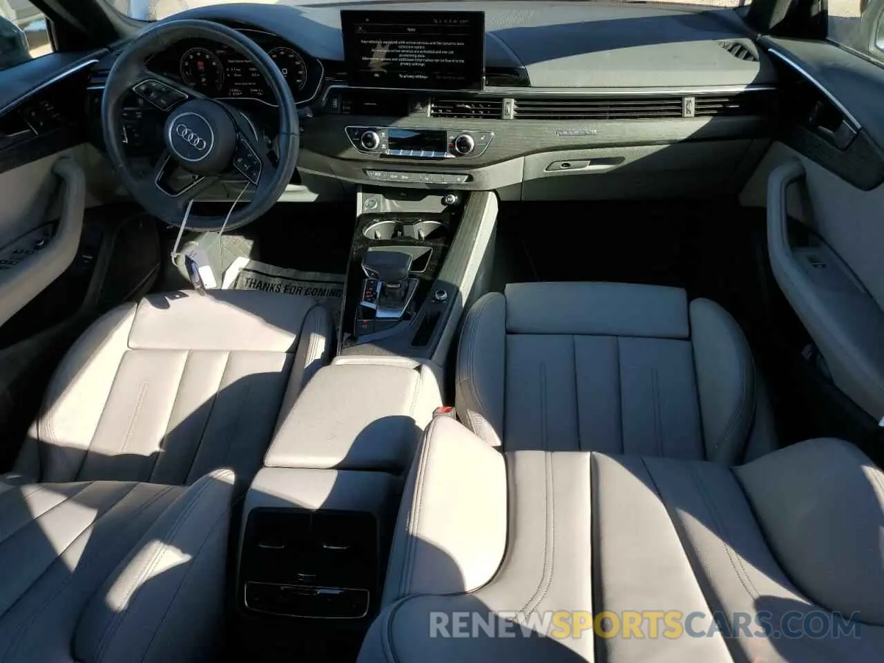 8 fotografías del automóvil dañado WAUENAF49LA039995 AUDI A4 2020