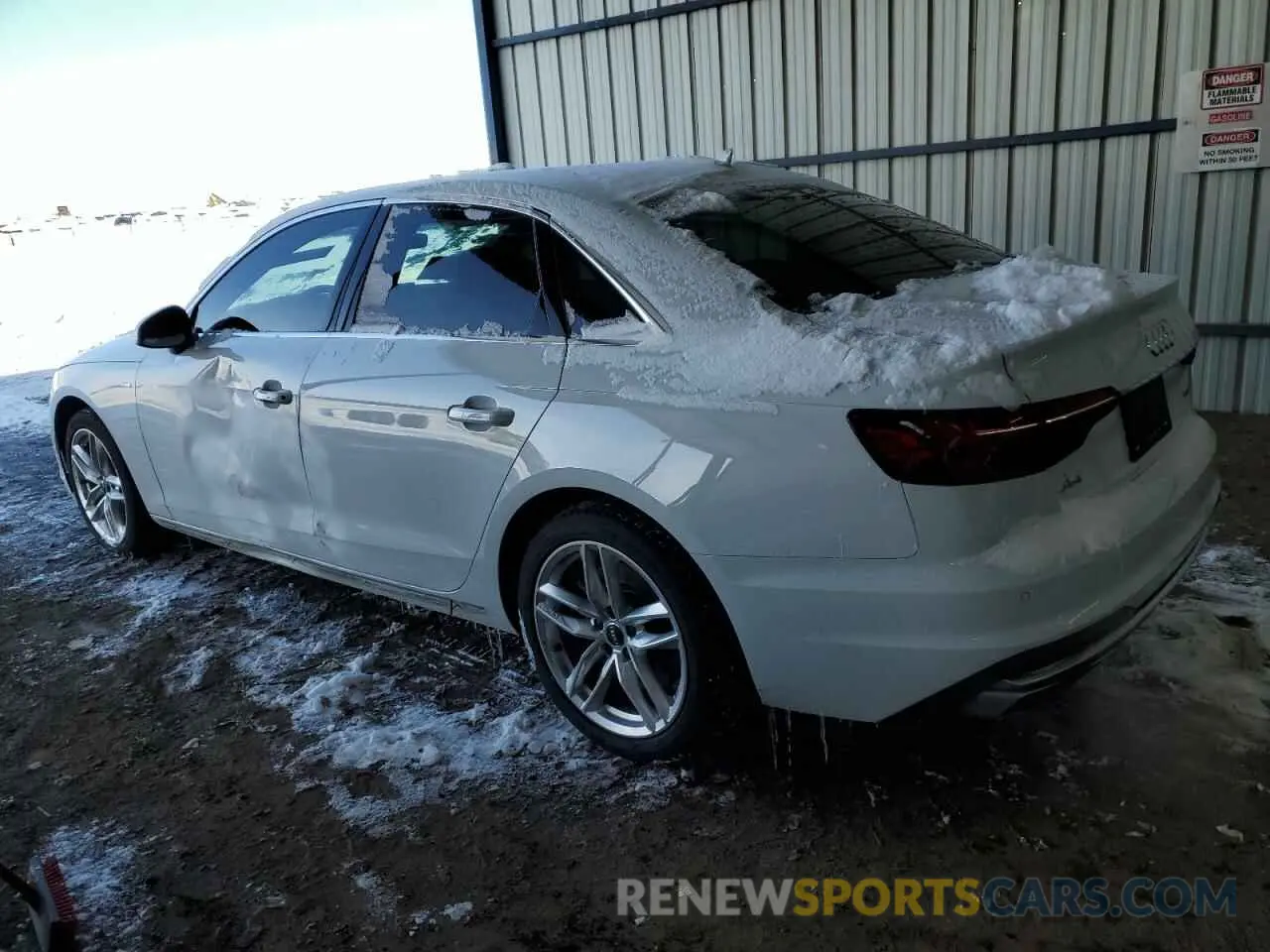 2 fotografías del automóvil dañado WAUENAF4XLN007923 AUDI A4 2020