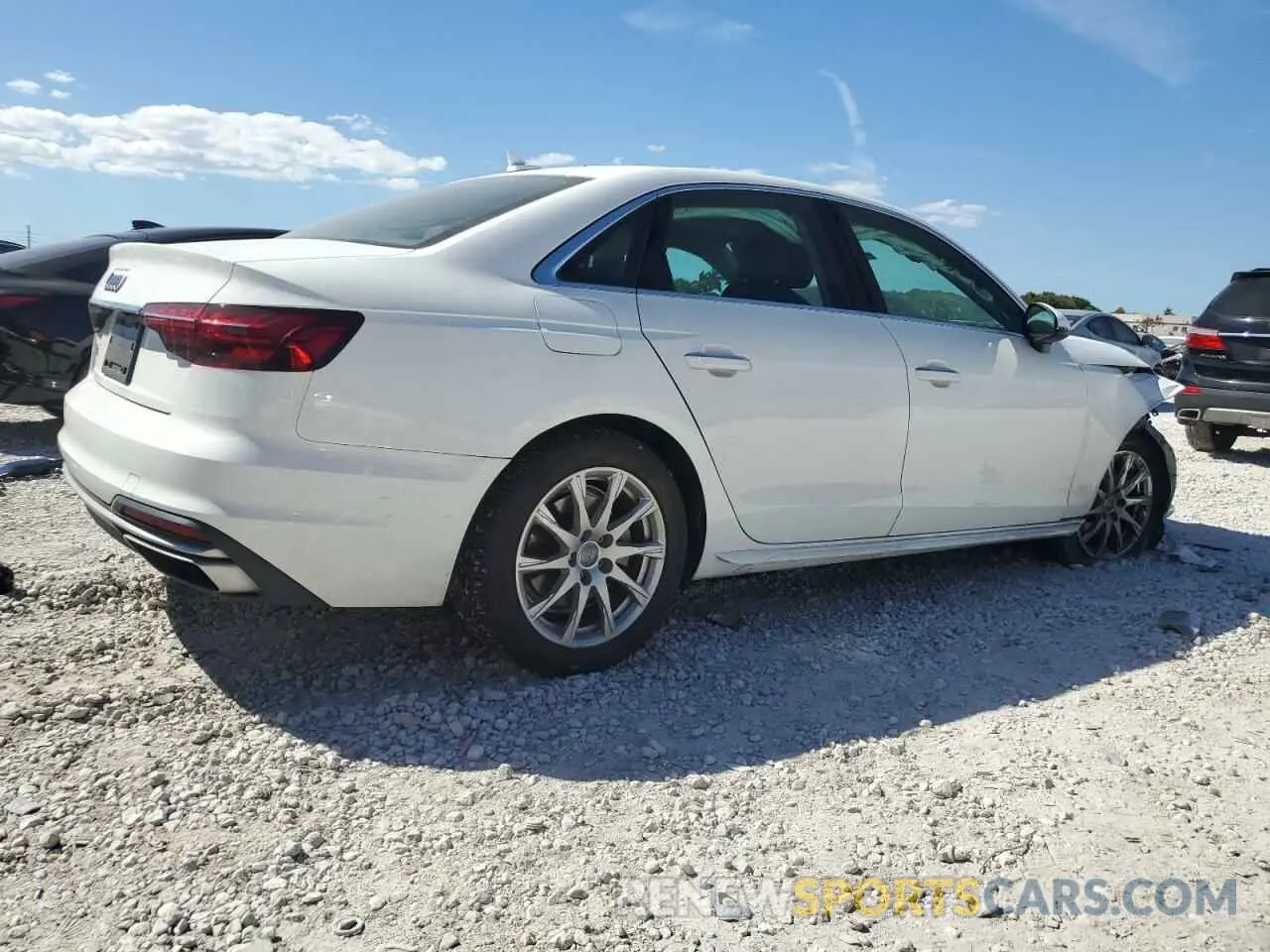 3 fotografías del automóvil dañado WAUGMAF41LN009636 AUDI A4 2020