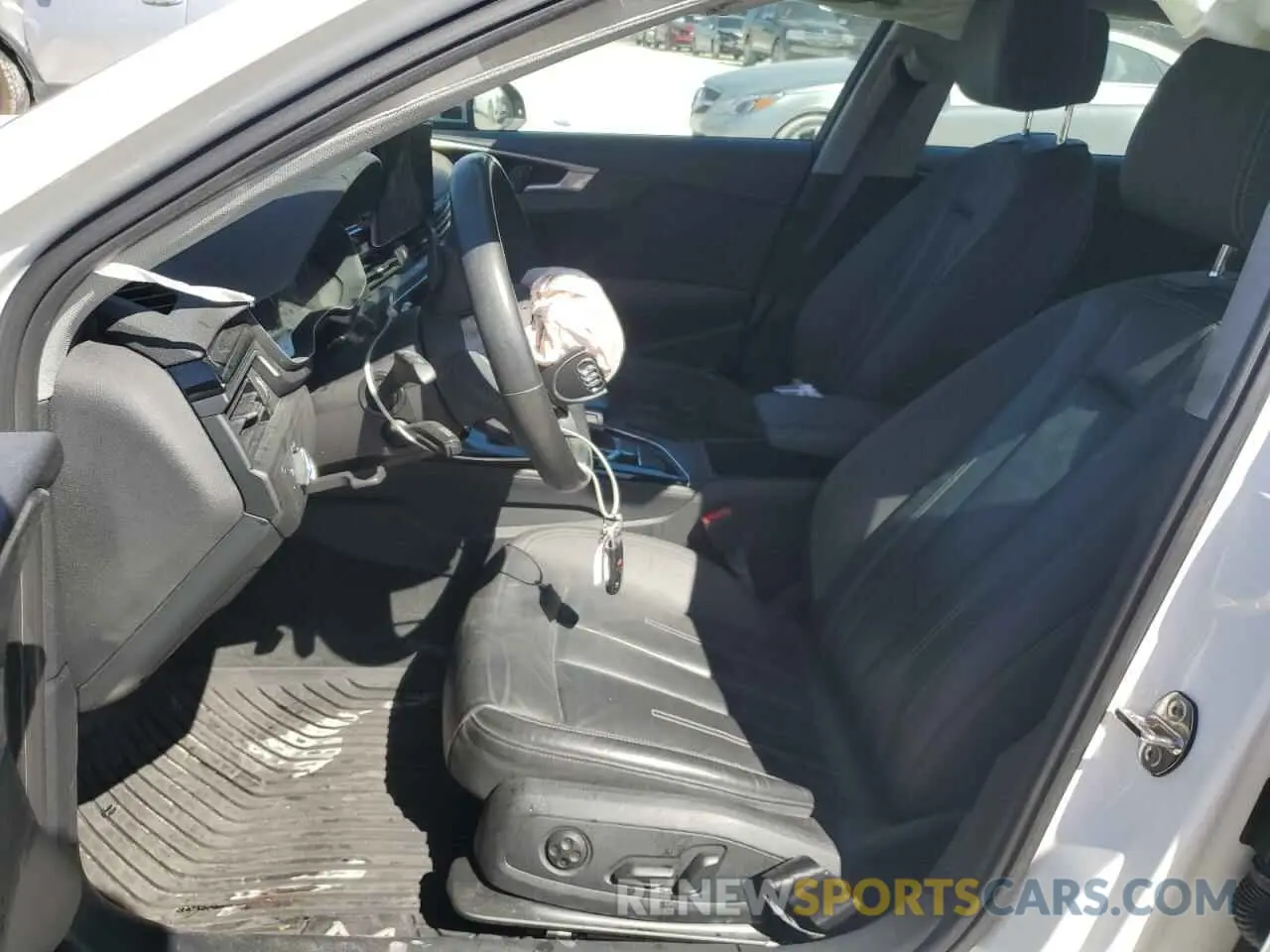 7 fotografías del automóvil dañado WAUGMAF41LN009636 AUDI A4 2020