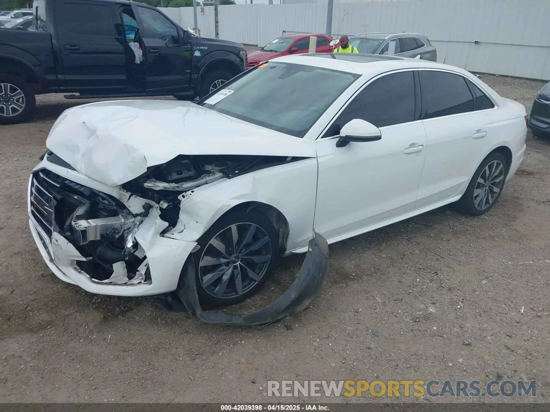 2 fotografías del automóvil dañado WAUGMAF43LN012232 AUDI A4 2020