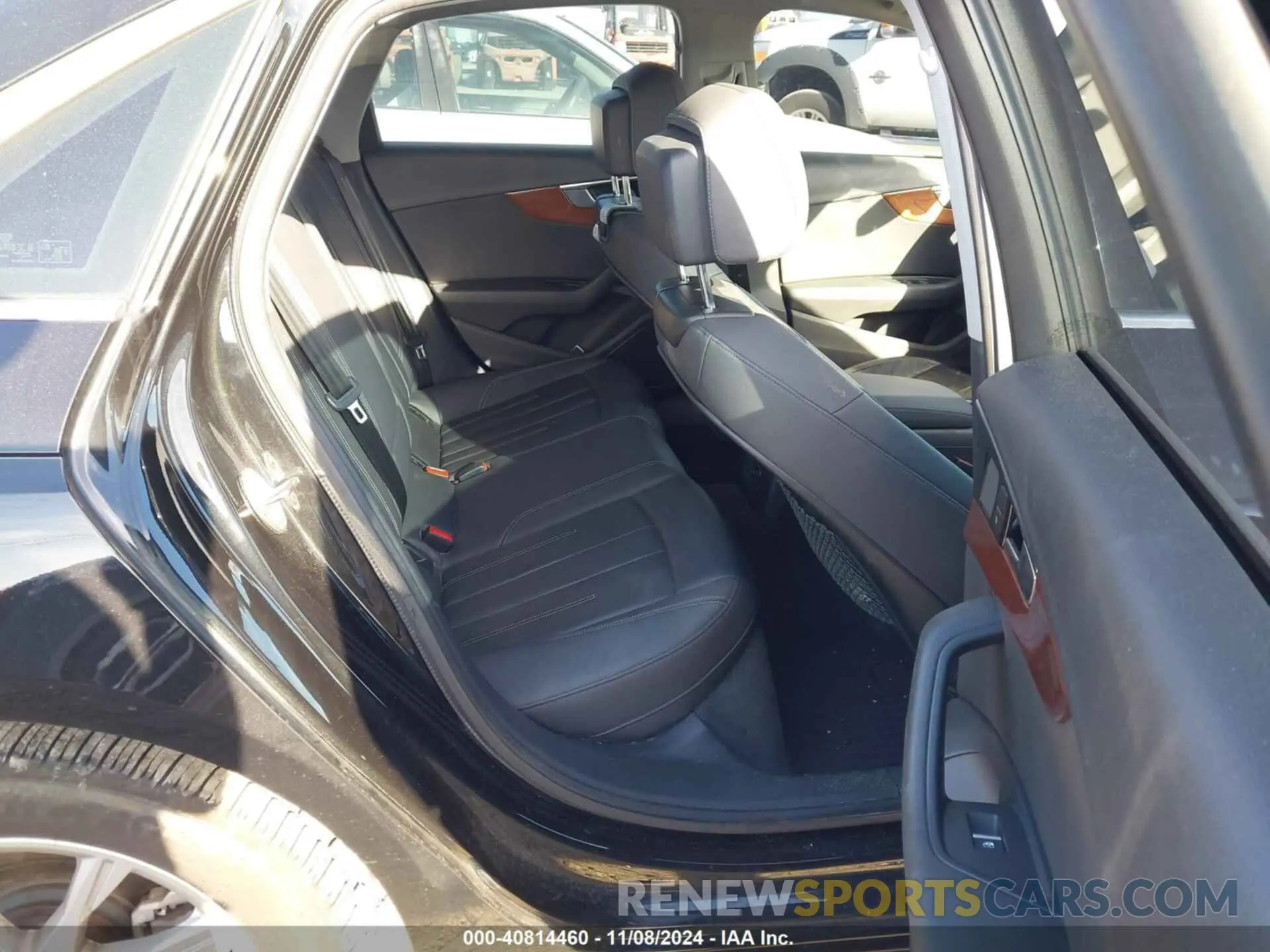 8 fotografías del automóvil dañado WAUGMAF46LN010250 AUDI A4 2020
