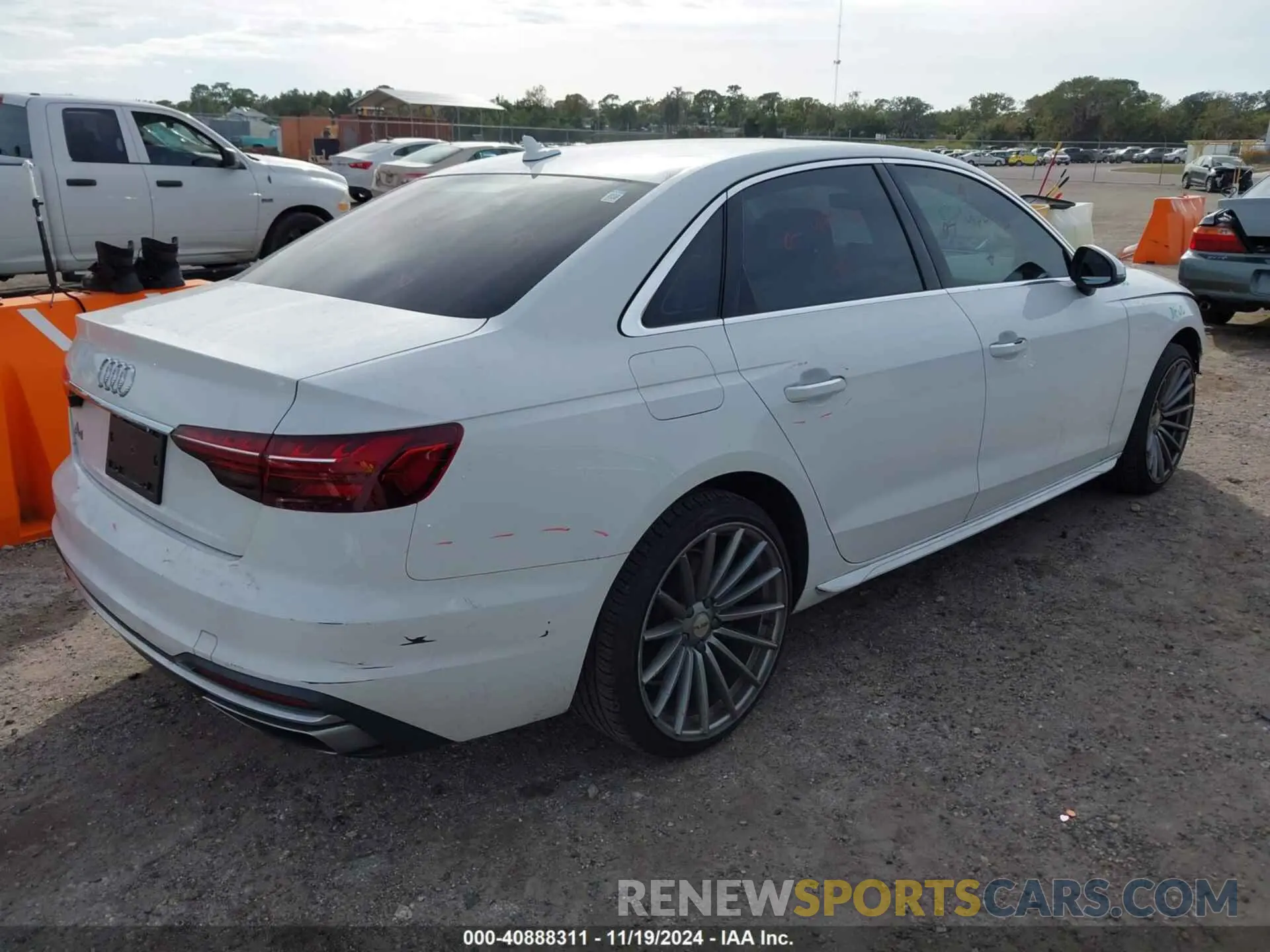 4 fotografías del automóvil dañado WAUGMAF49LA041175 AUDI A4 2020