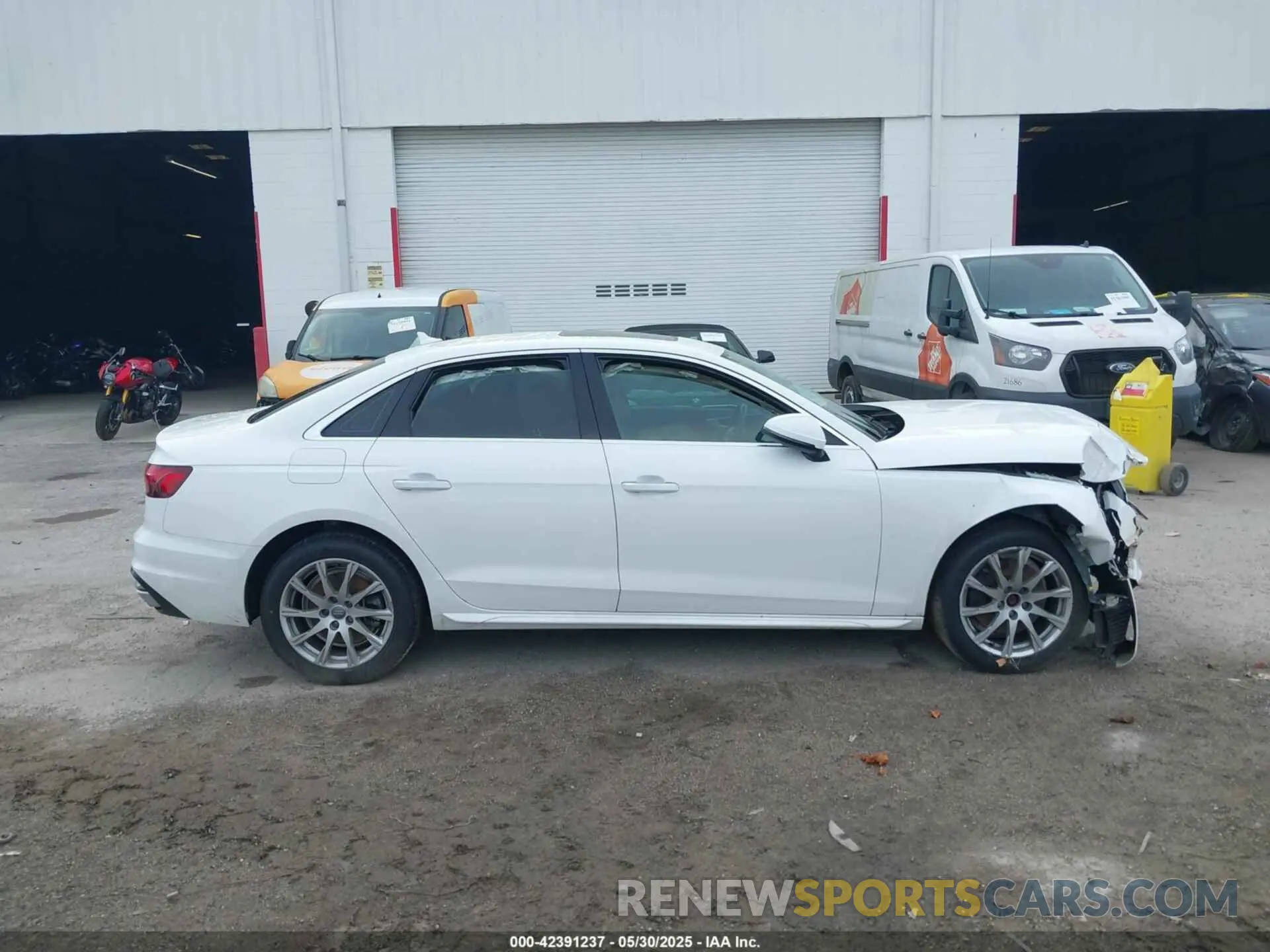 12 fotografías del automóvil dañado WAUGMAF49LA044903 AUDI A4 2020