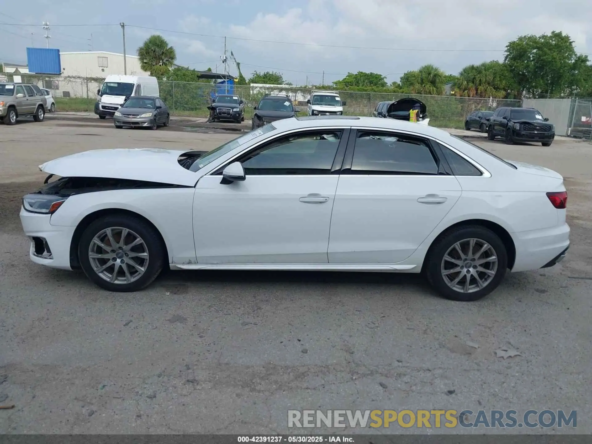 13 fotografías del automóvil dañado WAUGMAF49LA044903 AUDI A4 2020
