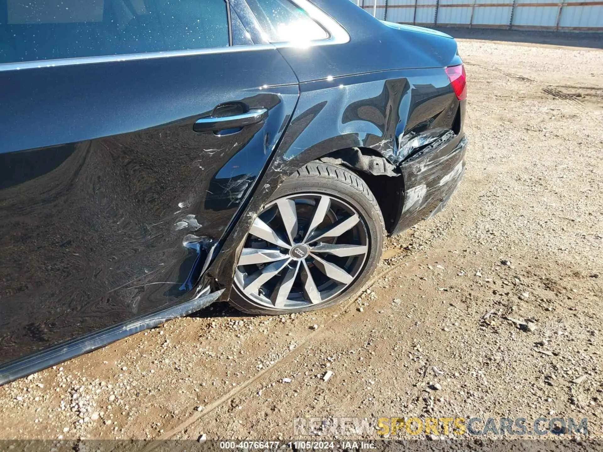 5 fotografías del automóvil dañado WAUGMAF4XLA072922 AUDI A4 2020