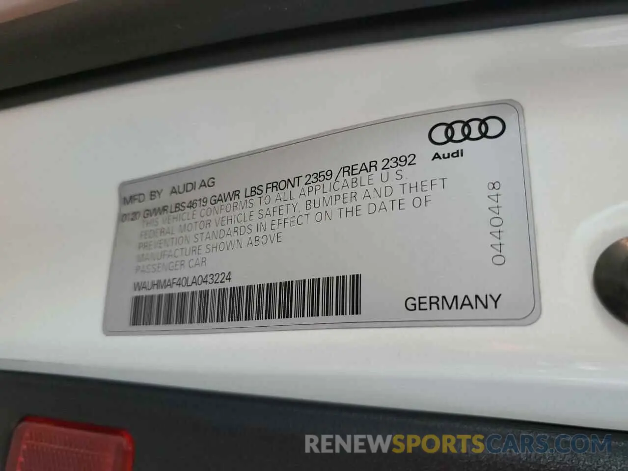 12 fotografías del automóvil dañado WAUHMAF40LA043224 AUDI A4 2020