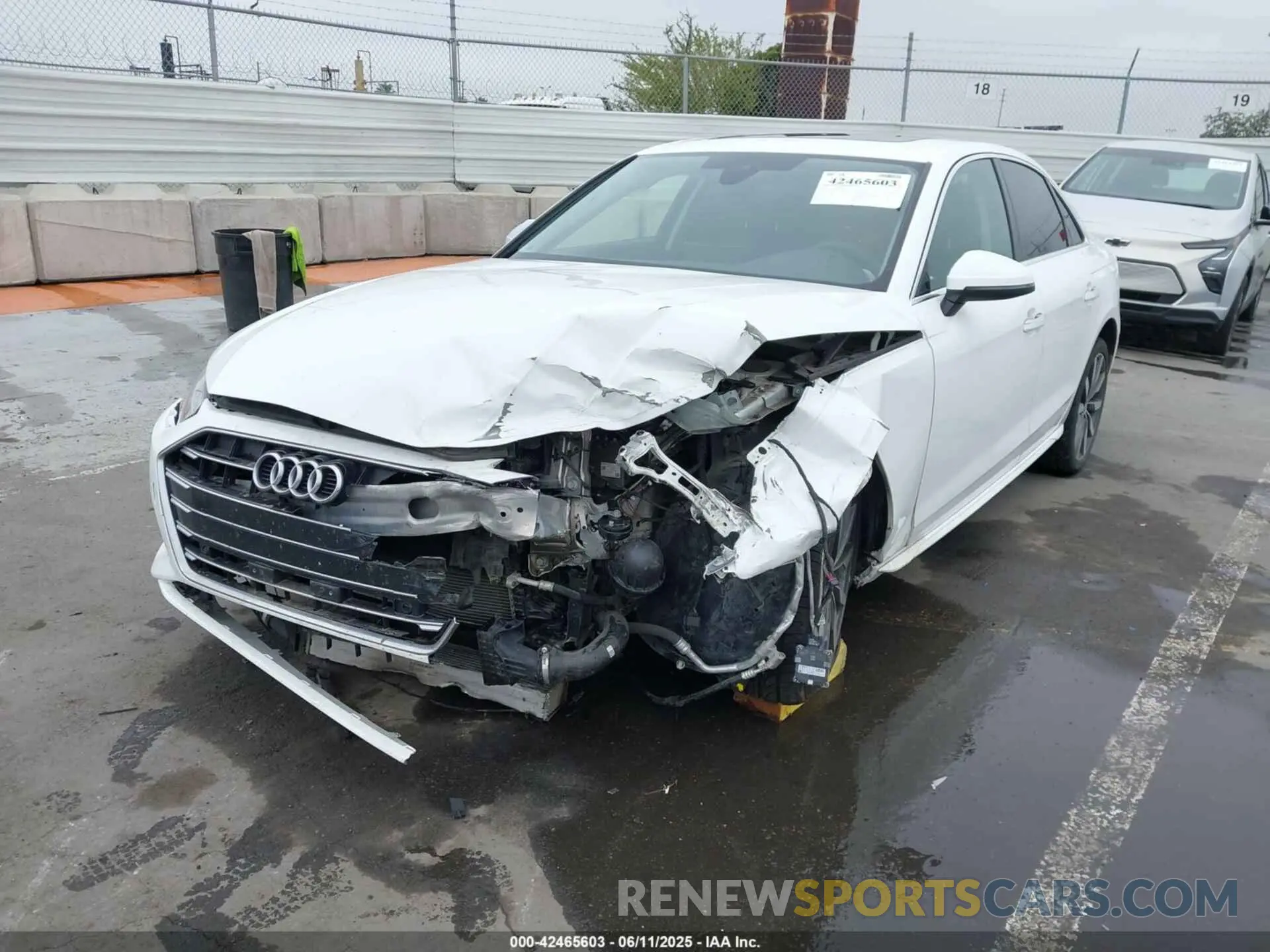 6 fotografías del automóvil dañado WAUHMAF41LN004876 AUDI A4 2020