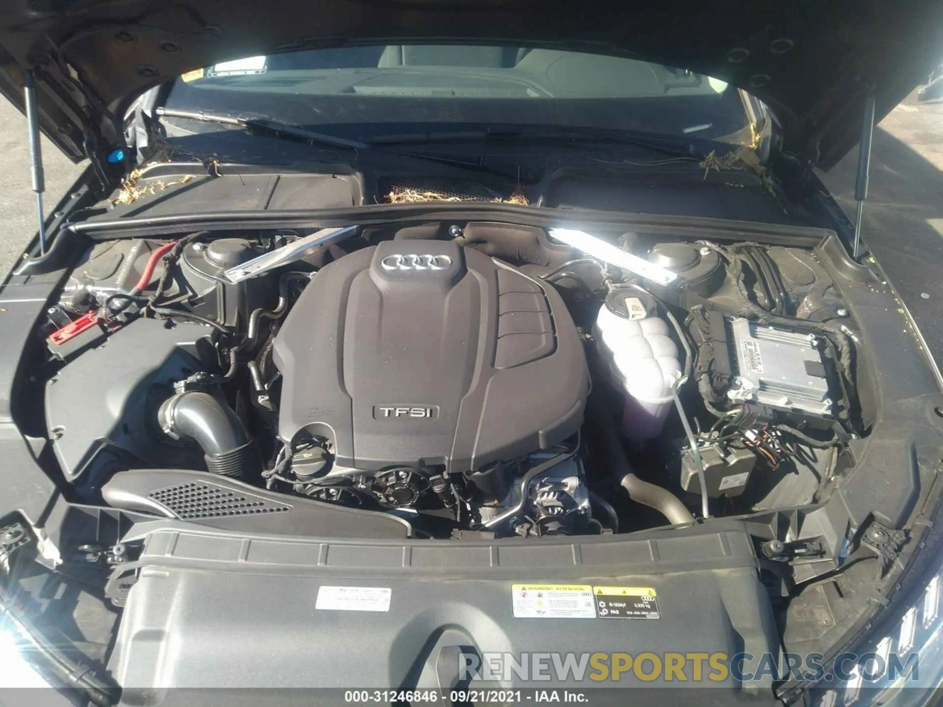 10 fotografías del automóvil dañado WAUHMAF45LA070001 AUDI A4 2020