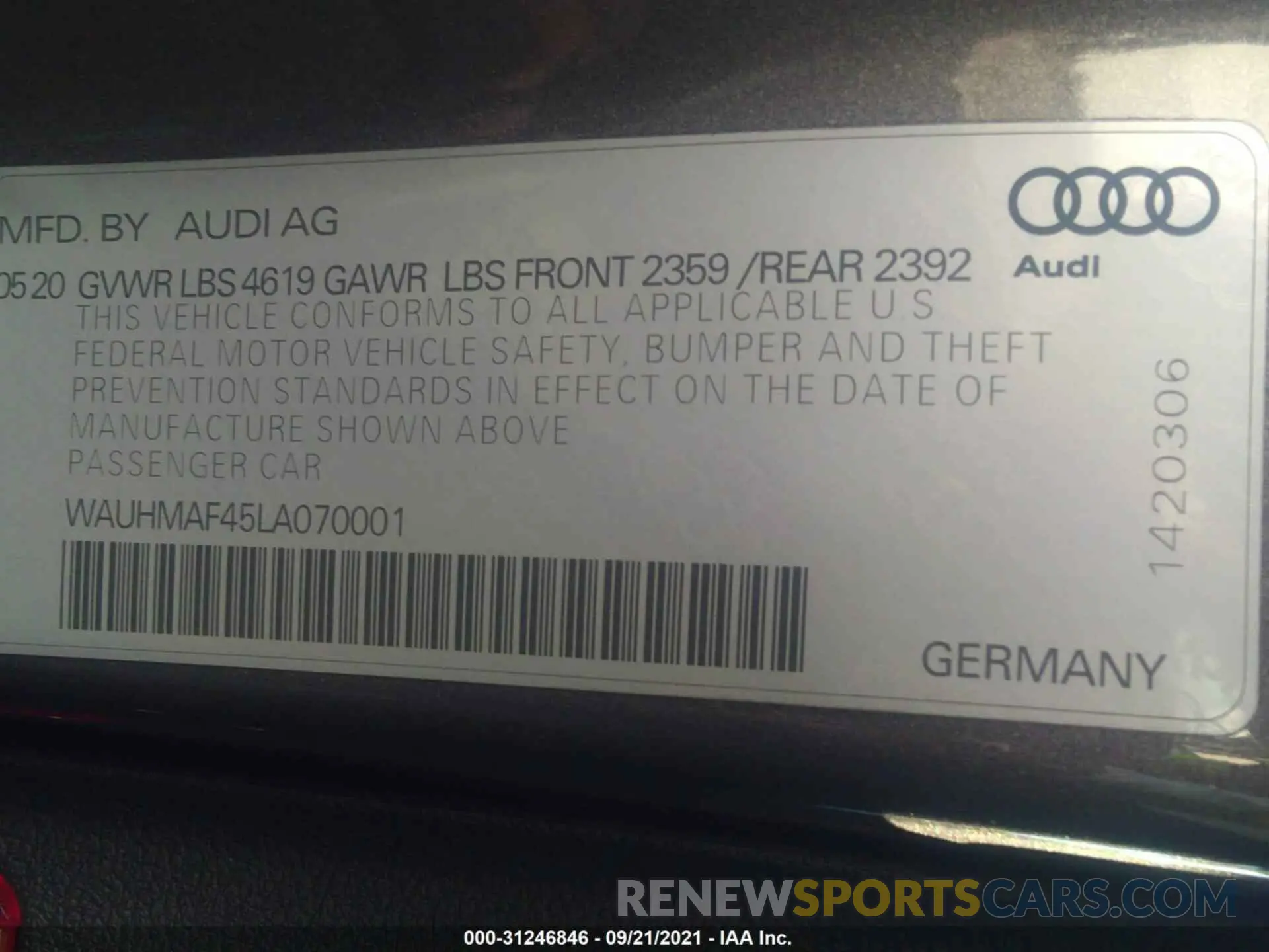 9 fotografías del automóvil dañado WAUHMAF45LA070001 AUDI A4 2020