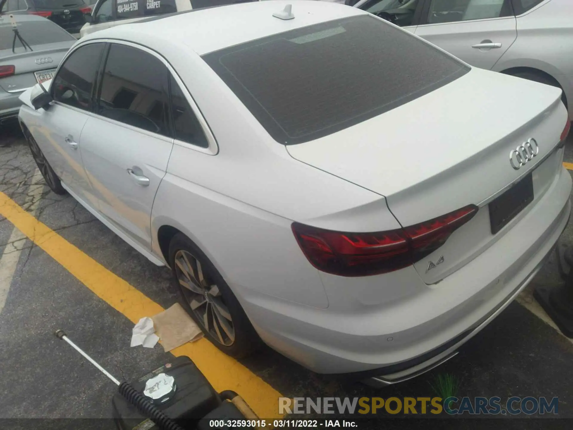 3 fotografías del automóvil dañado WAUHMAF45LN008610 AUDI A4 2020