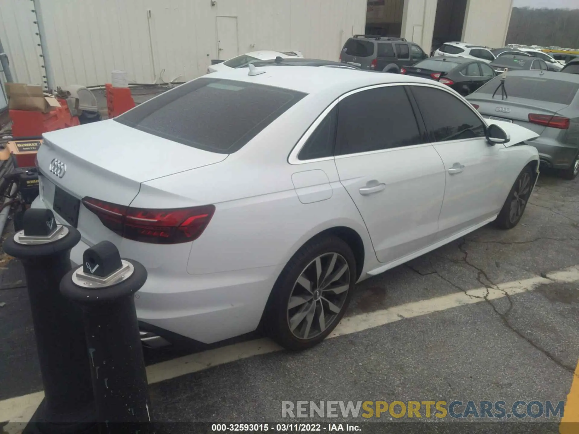 4 fotografías del automóvil dañado WAUHMAF45LN008610 AUDI A4 2020