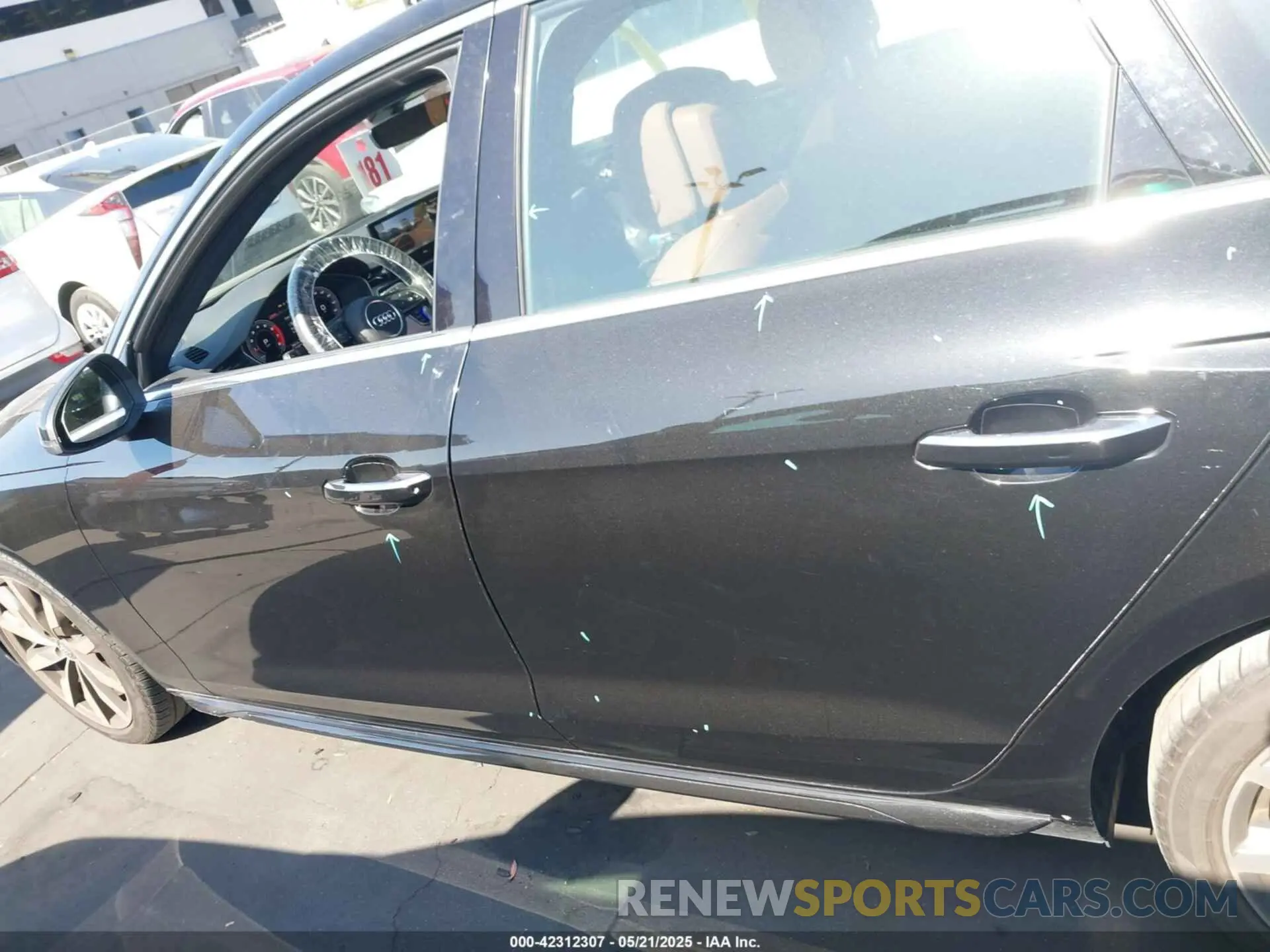 15 fotografías del automóvil dañado WAUJMAF46LN008486 AUDI A4 2020