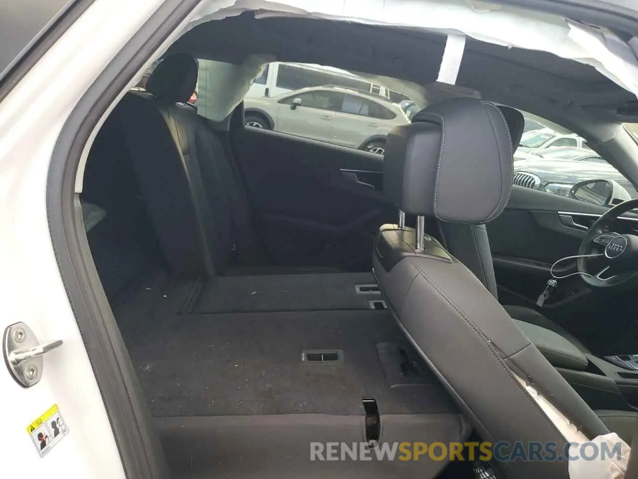 10 fotografías del automóvil dañado WA17AAF4XMA022769 AUDI A4 2021