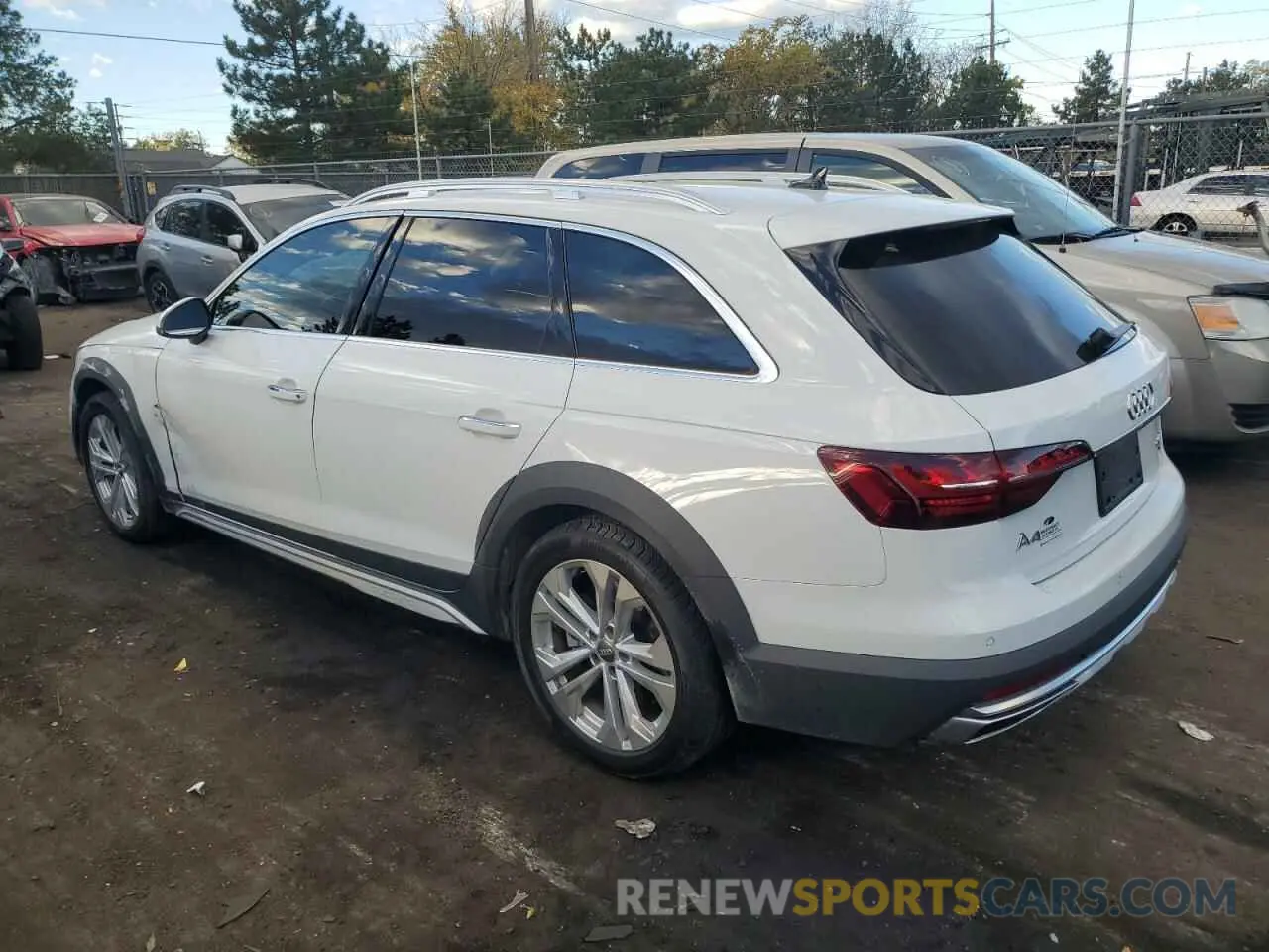 2 fotografías del automóvil dañado WA17AAF4XMA022769 AUDI A4 2021