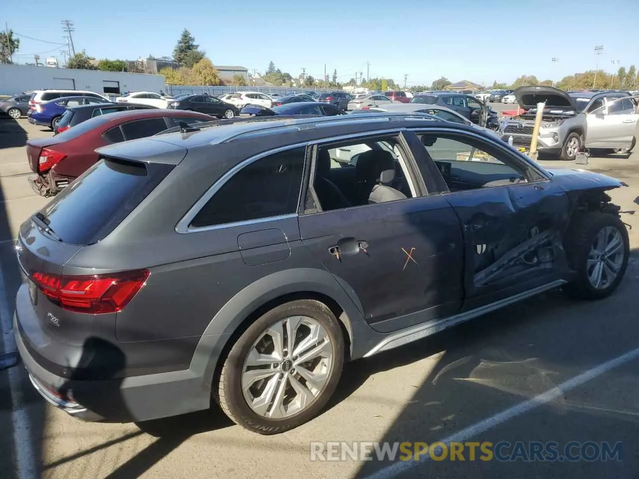 3 fotografías del automóvil dañado WA18AAF45MA035983 AUDI A4 2021