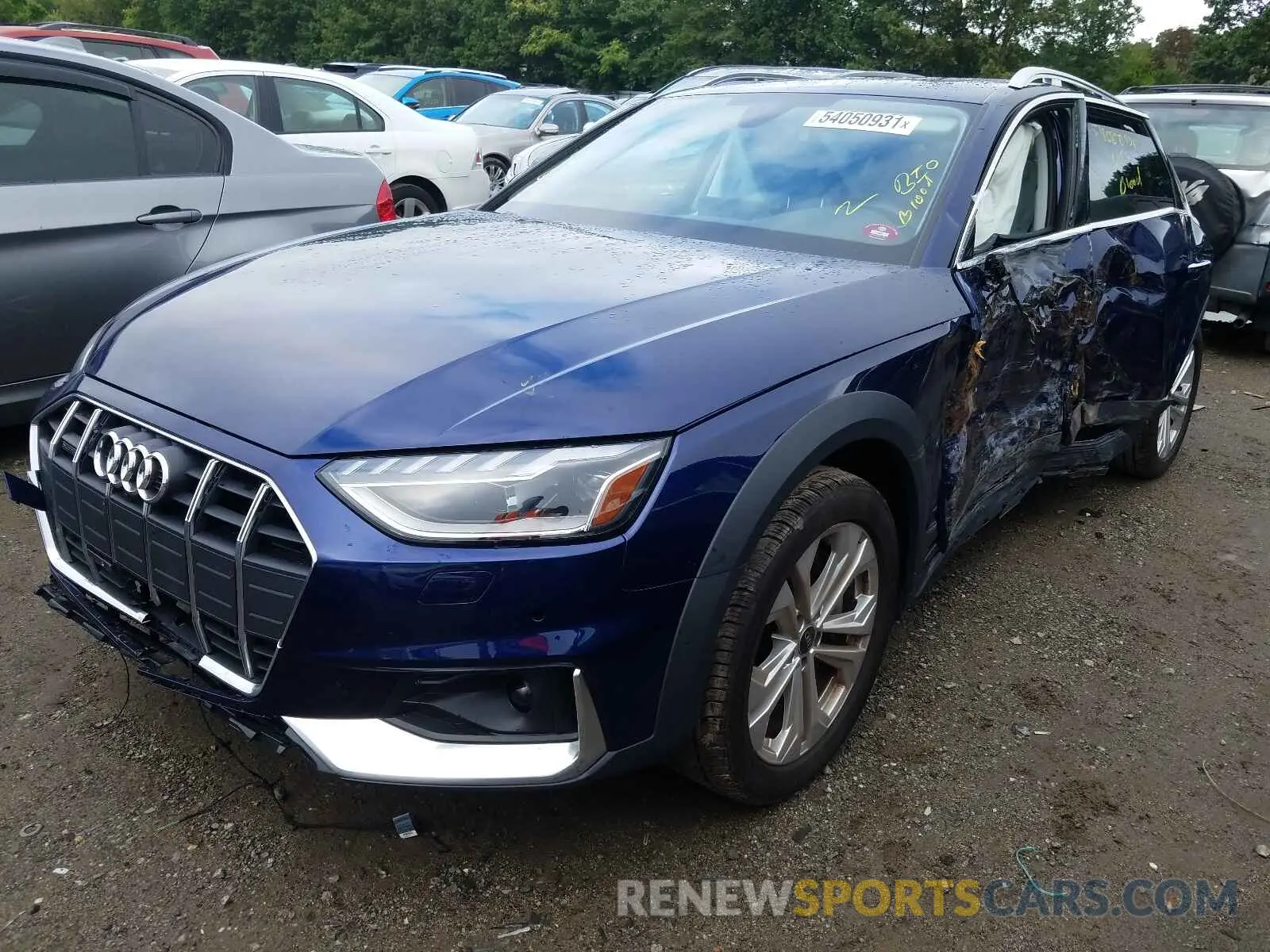 2 fotografías del automóvil dañado WA18ABF43MA044395 AUDI A4 2021