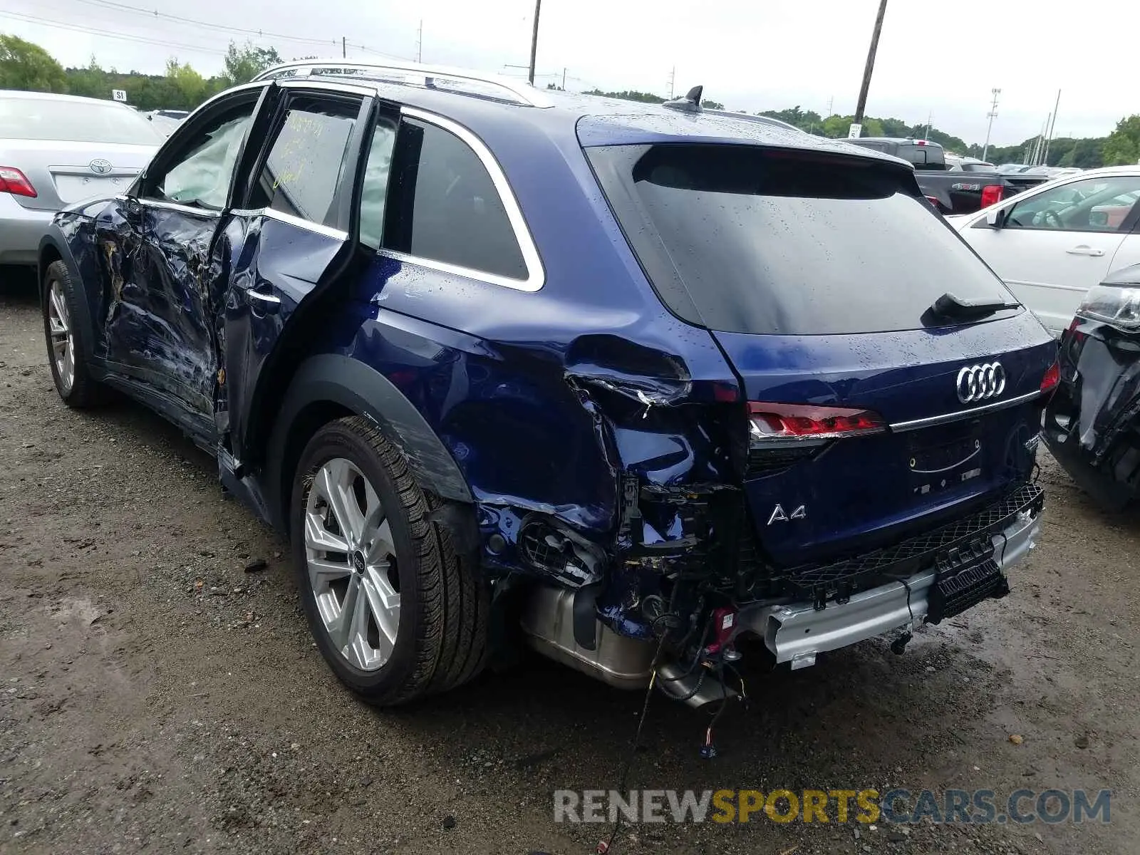 3 fotografías del automóvil dañado WA18ABF43MA044395 AUDI A4 2021