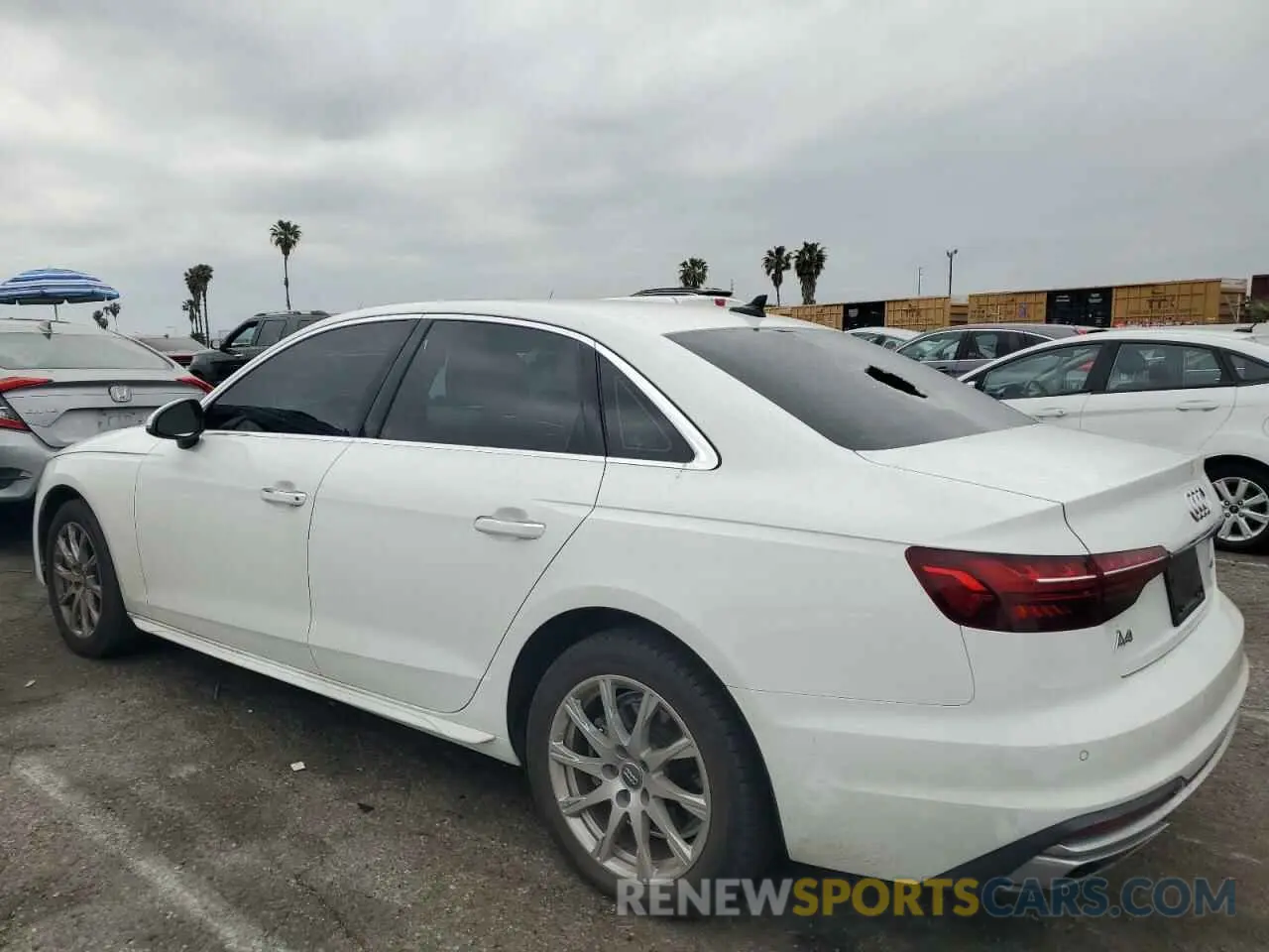 2 fotografías del automóvil dañado WAUABAF41MA025243 AUDI A4 2021