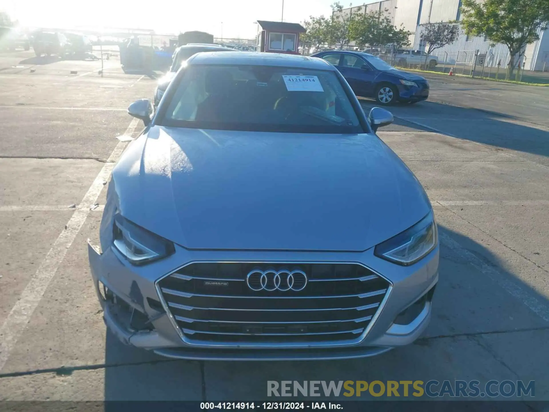 12 fotografías del automóvil dañado WAUABAF41MA064608 AUDI A4 2021