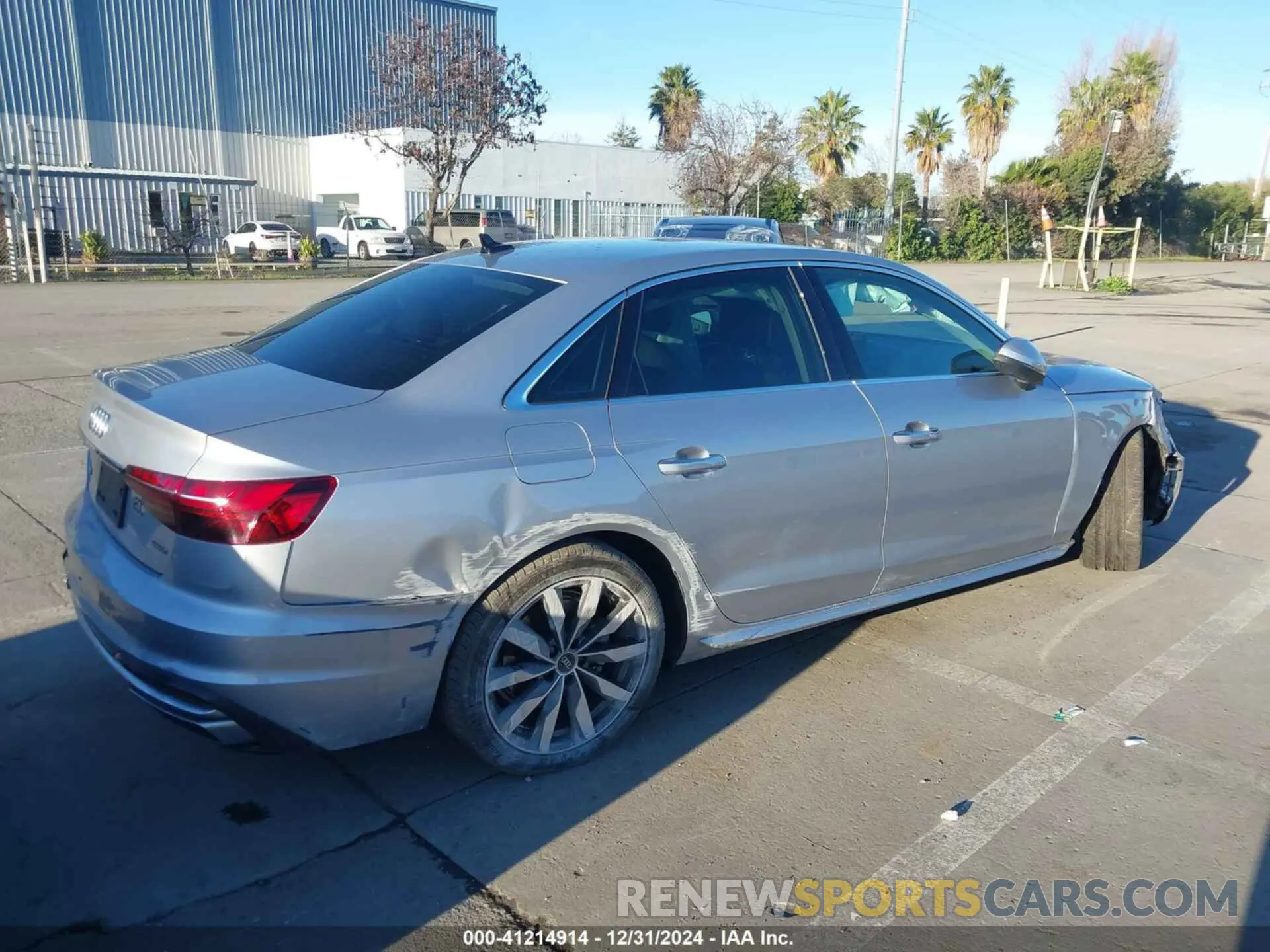 4 fotografías del automóvil dañado WAUABAF41MA064608 AUDI A4 2021
