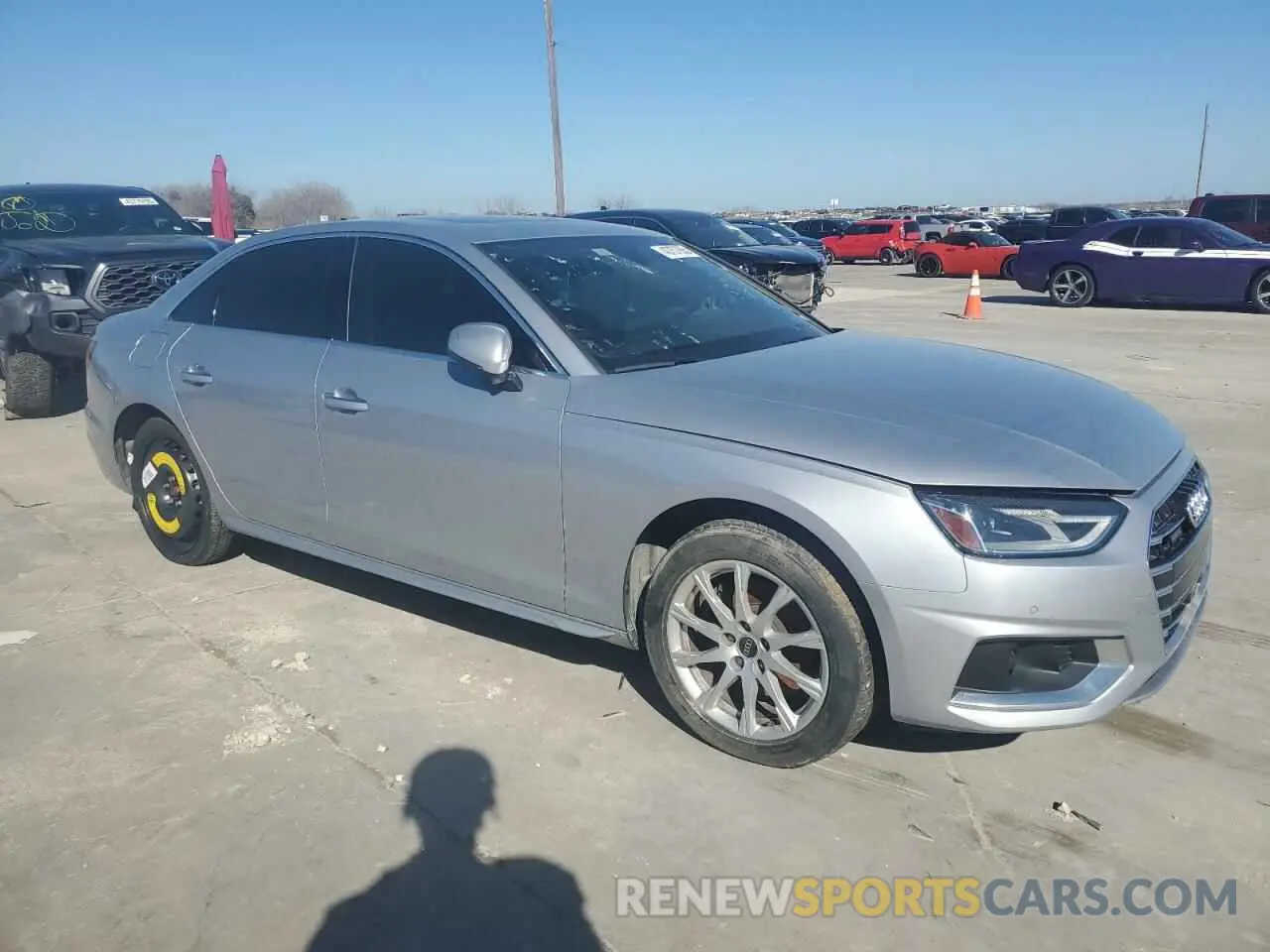 4 fotografías del automóvil dañado WAUABAF42MN012963 AUDI A4 2021