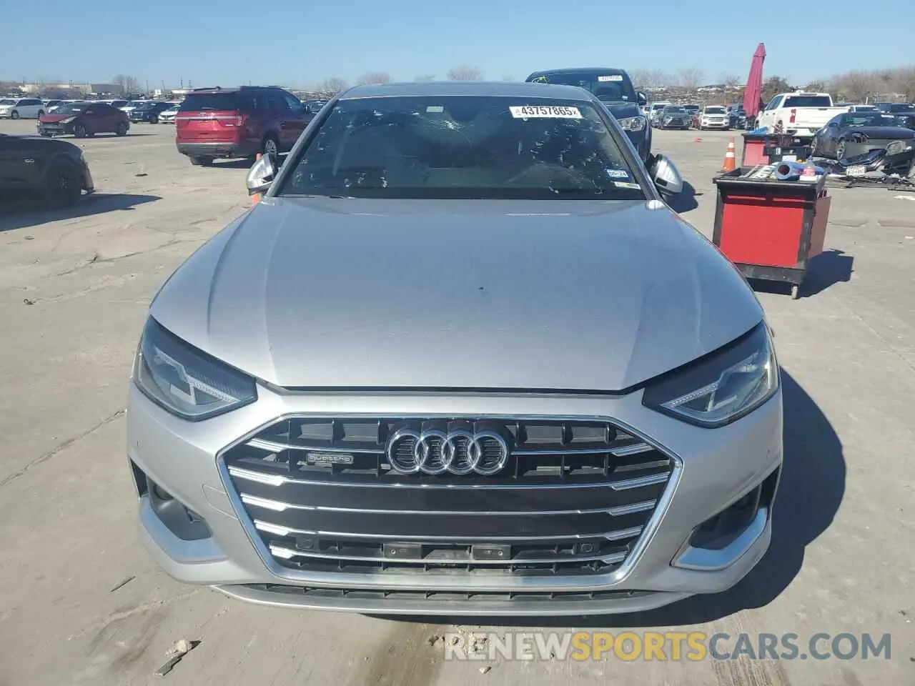 5 fotografías del automóvil dañado WAUABAF42MN012963 AUDI A4 2021