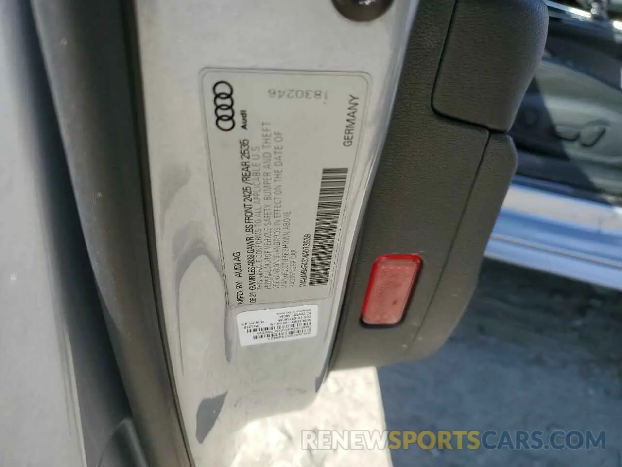 12 fotografías del automóvil dañado WAUABAF43MA073939 AUDI A4 2021