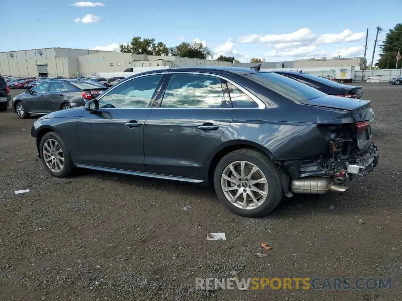 2 fotografías del automóvil dañado WAUABAF43MA086187 AUDI A4 2021