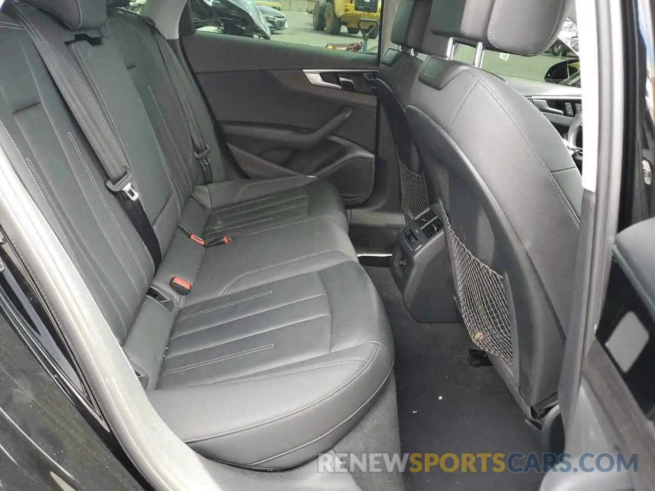10 fotografías del automóvil dañado WAUABAF44MA086151 AUDI A4 2021