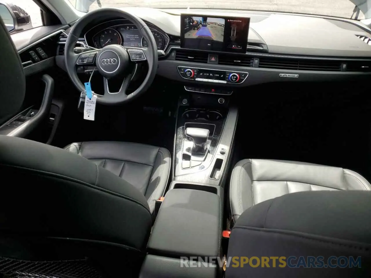 8 fotografías del automóvil dañado WAUABAF44MA086151 AUDI A4 2021