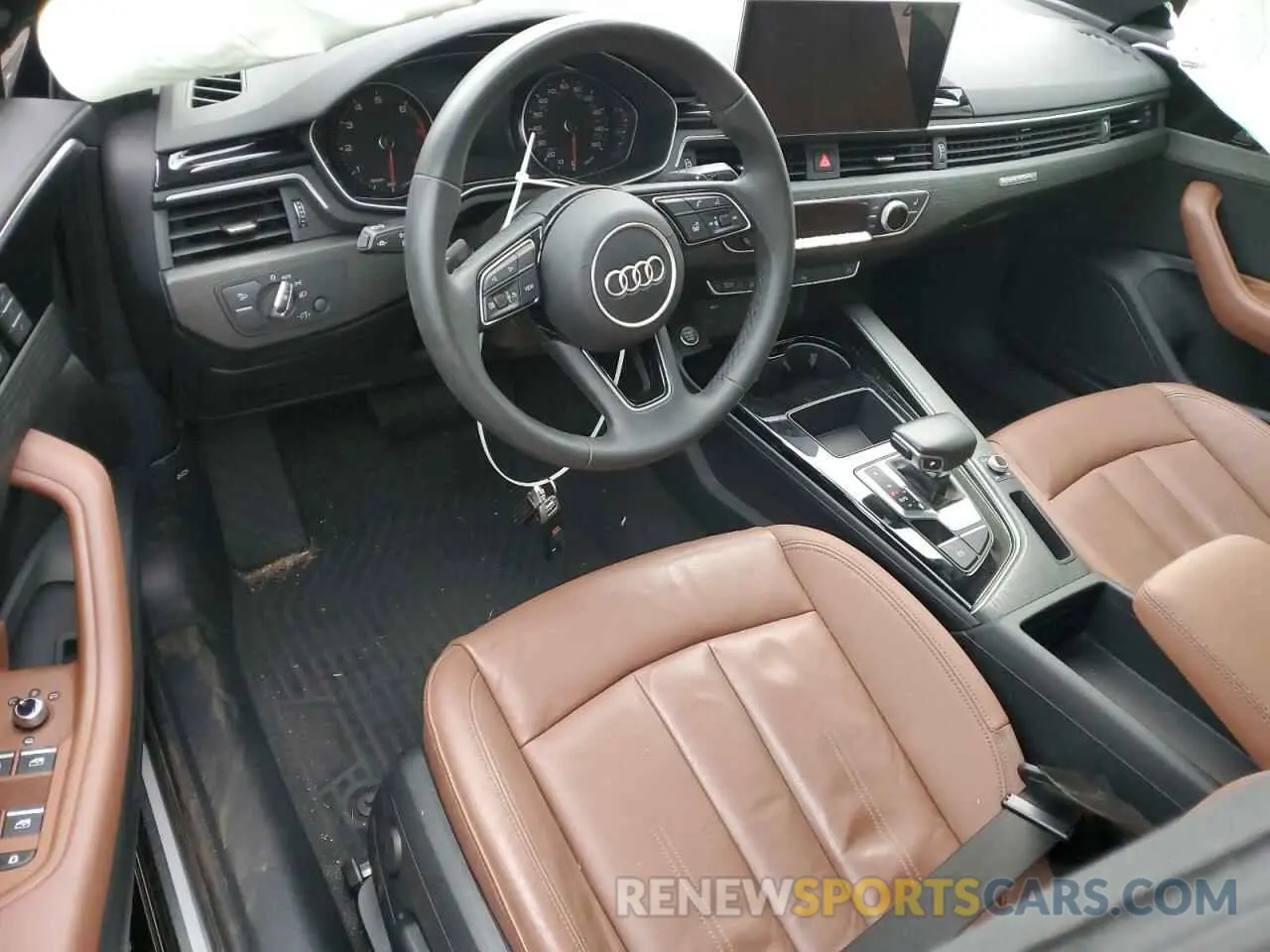 8 fotografías del automóvil dañado WAUABAF44MN013466 AUDI A4 2021
