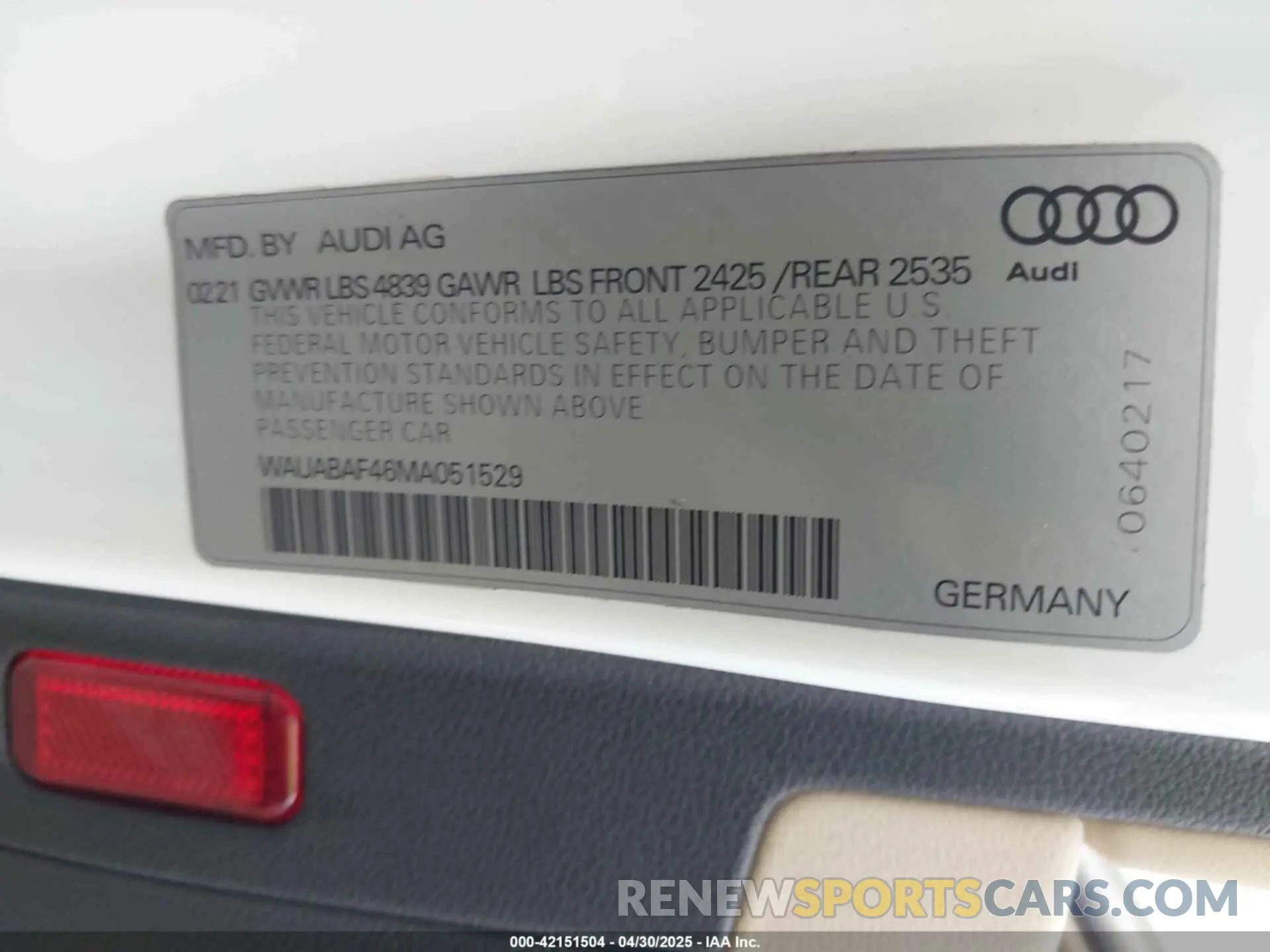 9 fotografías del automóvil dañado WAUABAF46MA051529 AUDI A4 2021