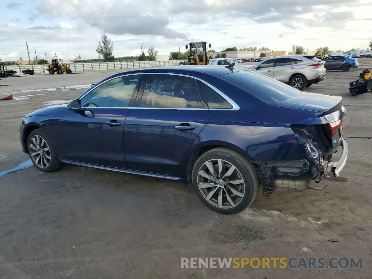 2 fotografías del automóvil dañado WAUABAF47MA028857 AUDI A4 2021