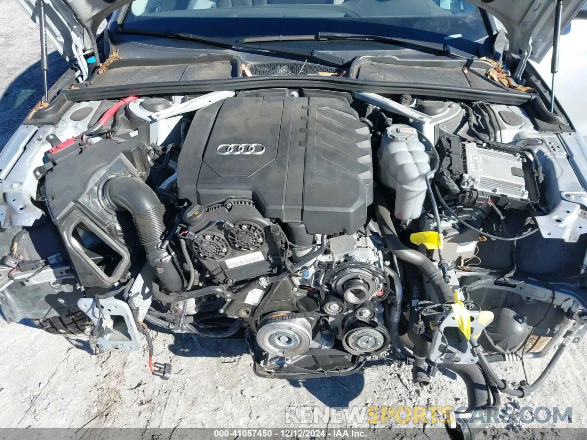 10 fotografías del automóvil dañado WAUABAF47MA033444 AUDI A4 2021
