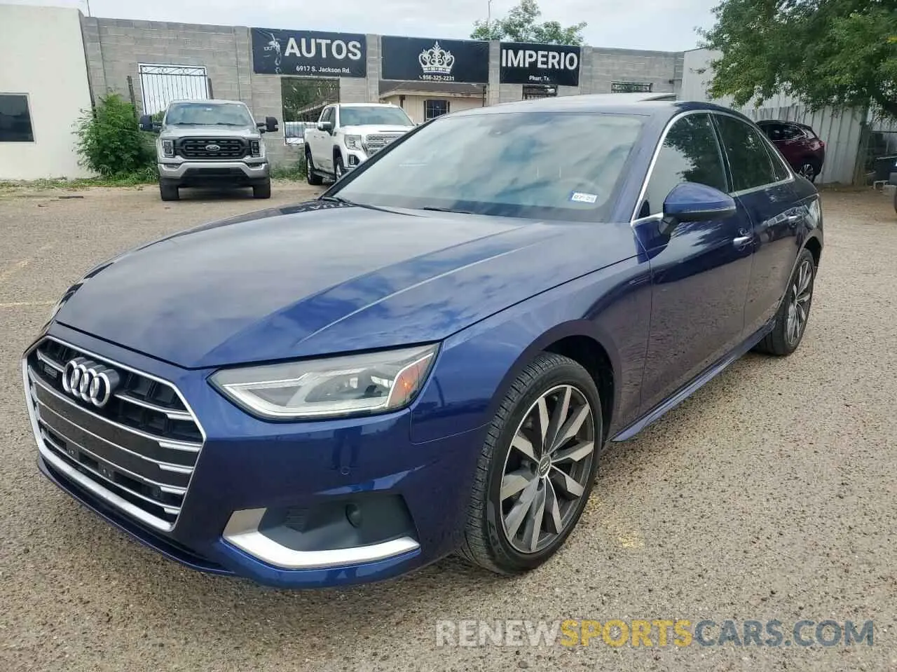 2 fotografías del automóvil dañado WAUABAF47MN005975 AUDI A4 2021