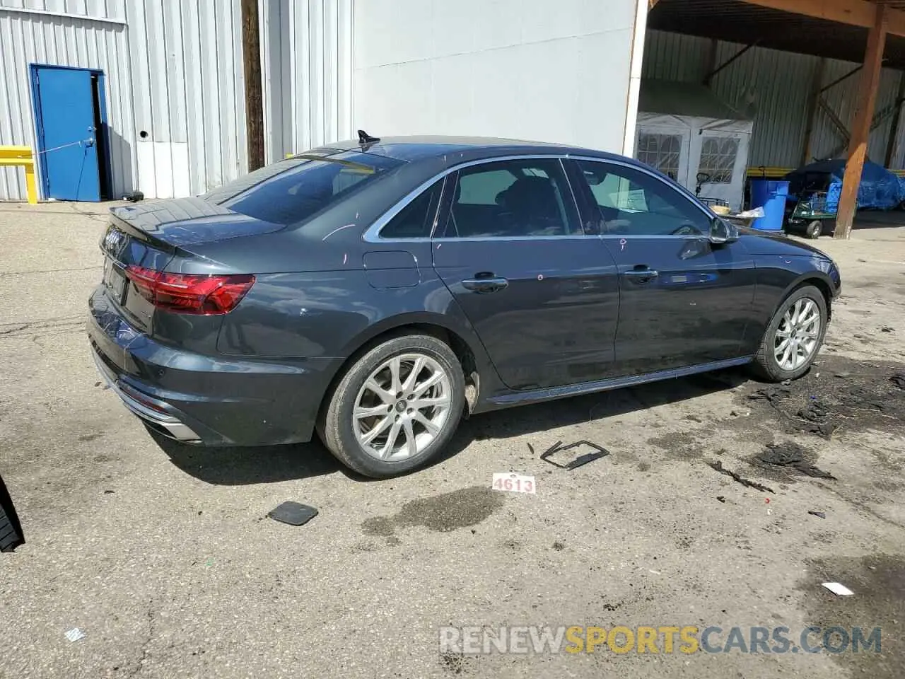 3 fotografías del automóvil dañado WAUABAF48MA087318 AUDI A4 2021