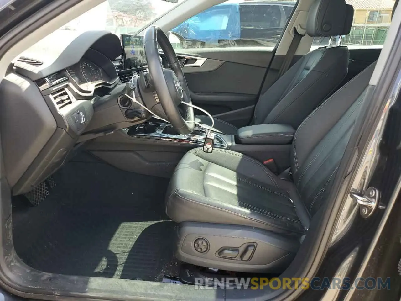 7 fotografías del automóvil dañado WAUABAF48MA087318 AUDI A4 2021